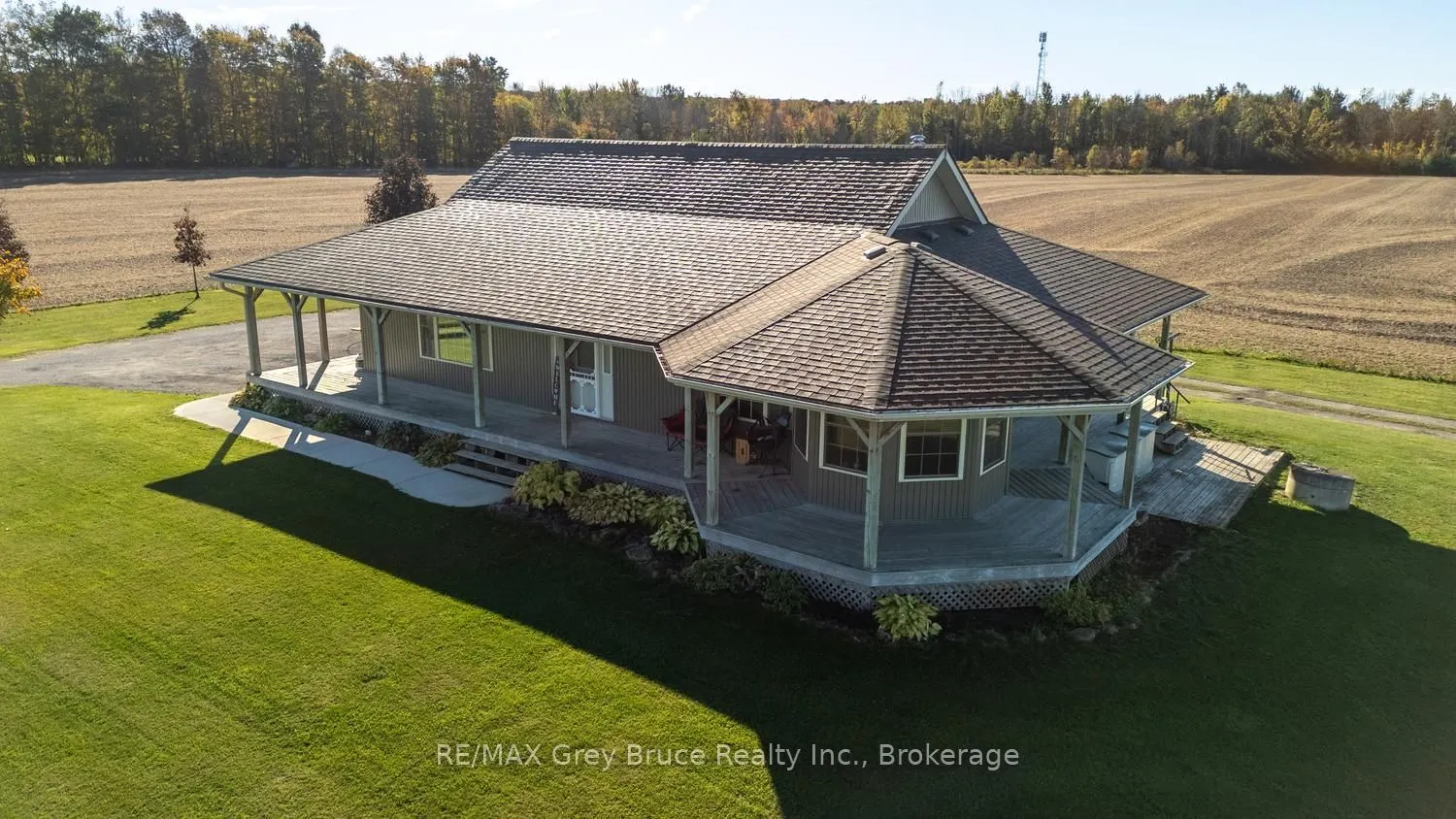 402622 Grey 17 Road