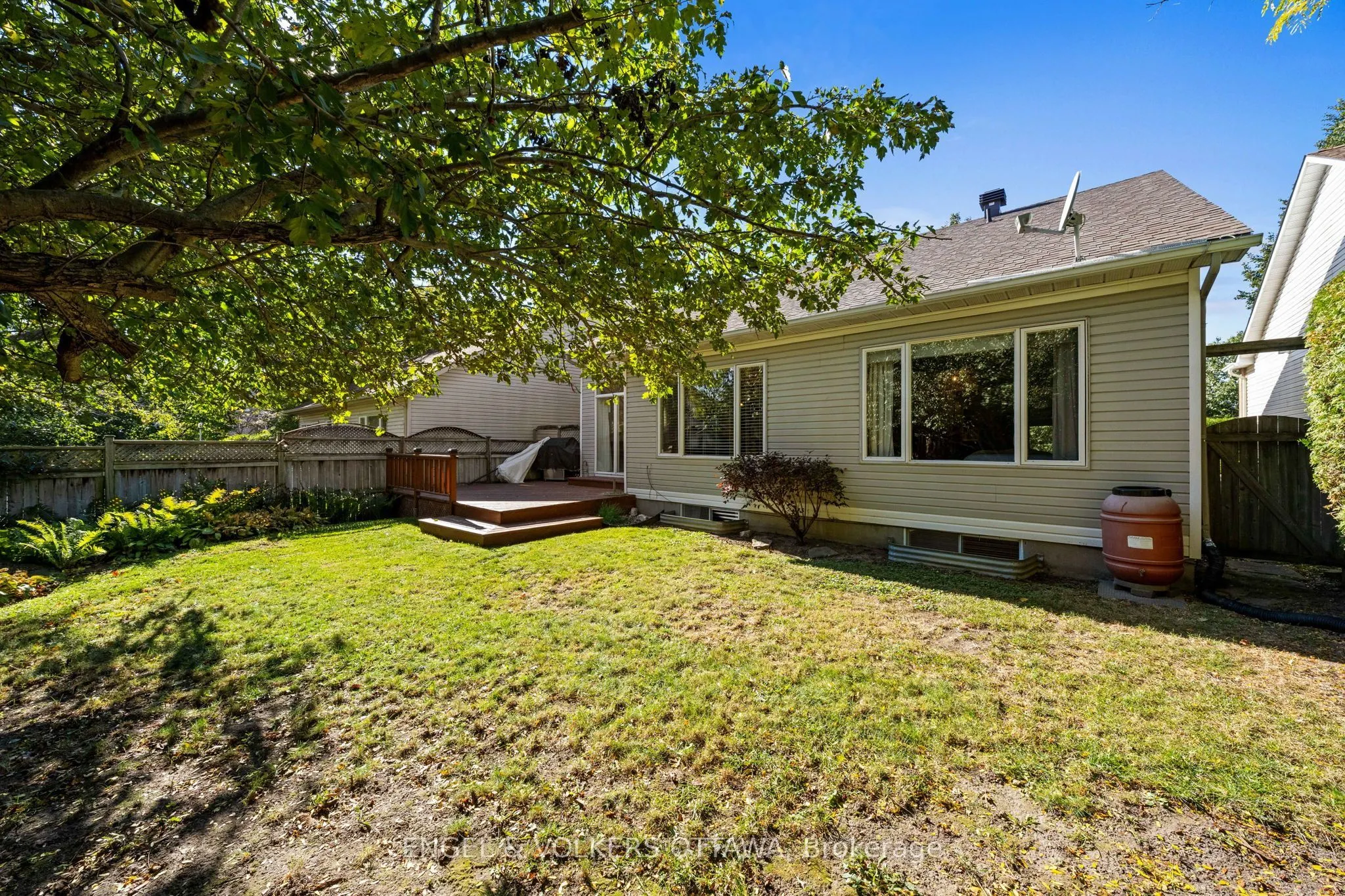4 Burnstead Crescent