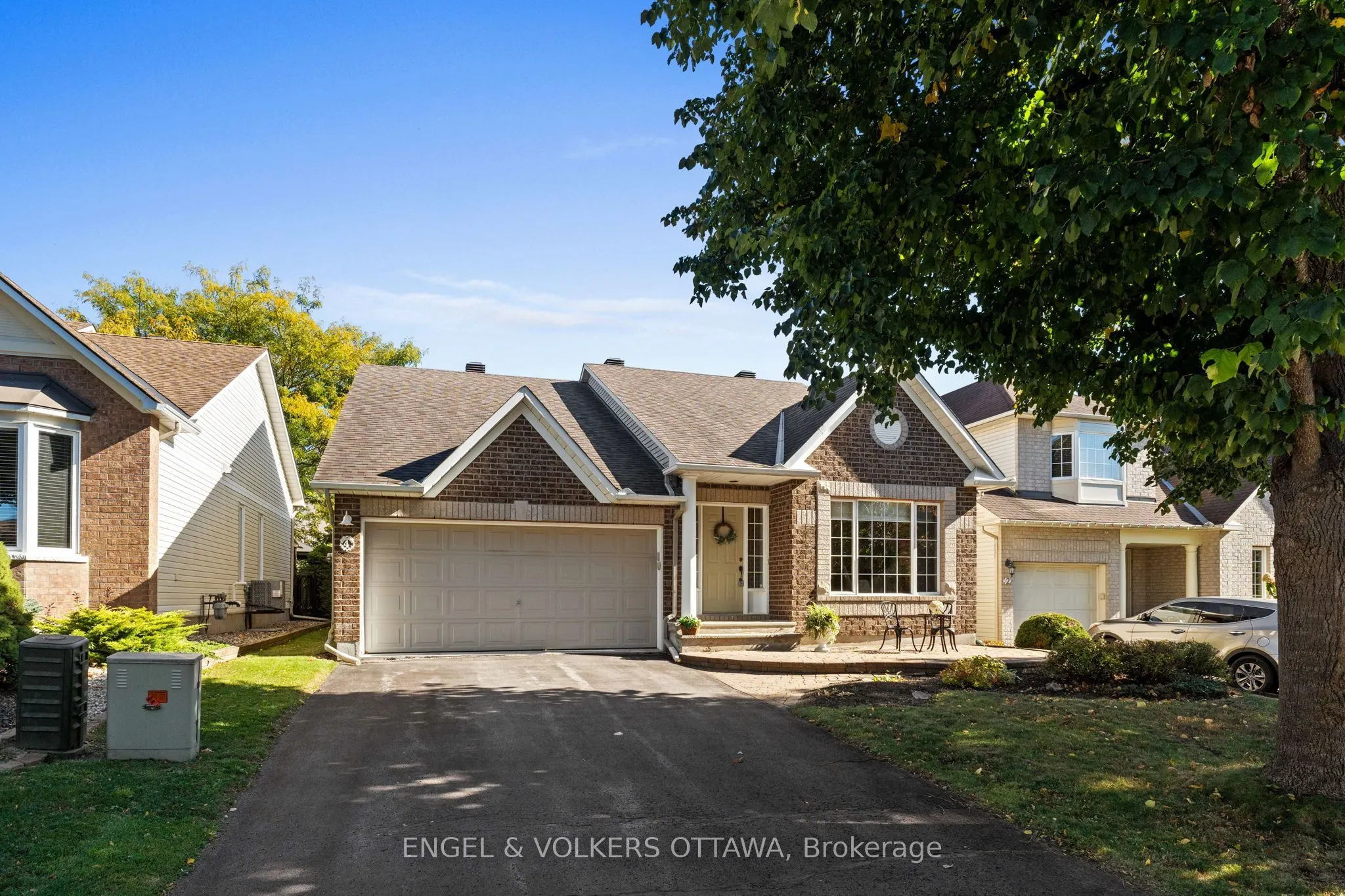 4 Burnstead Crescent
