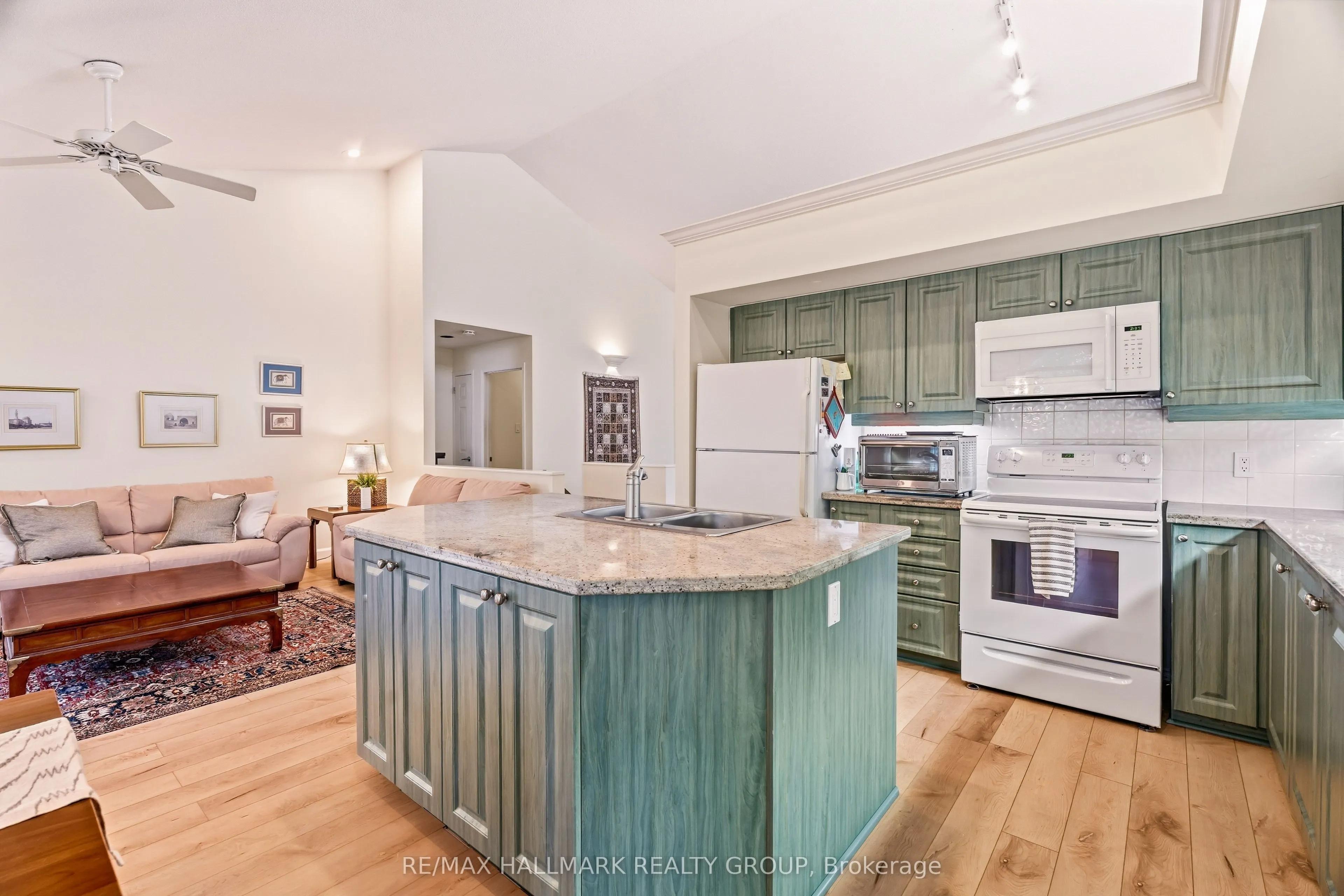 3 Burnstead Crescent