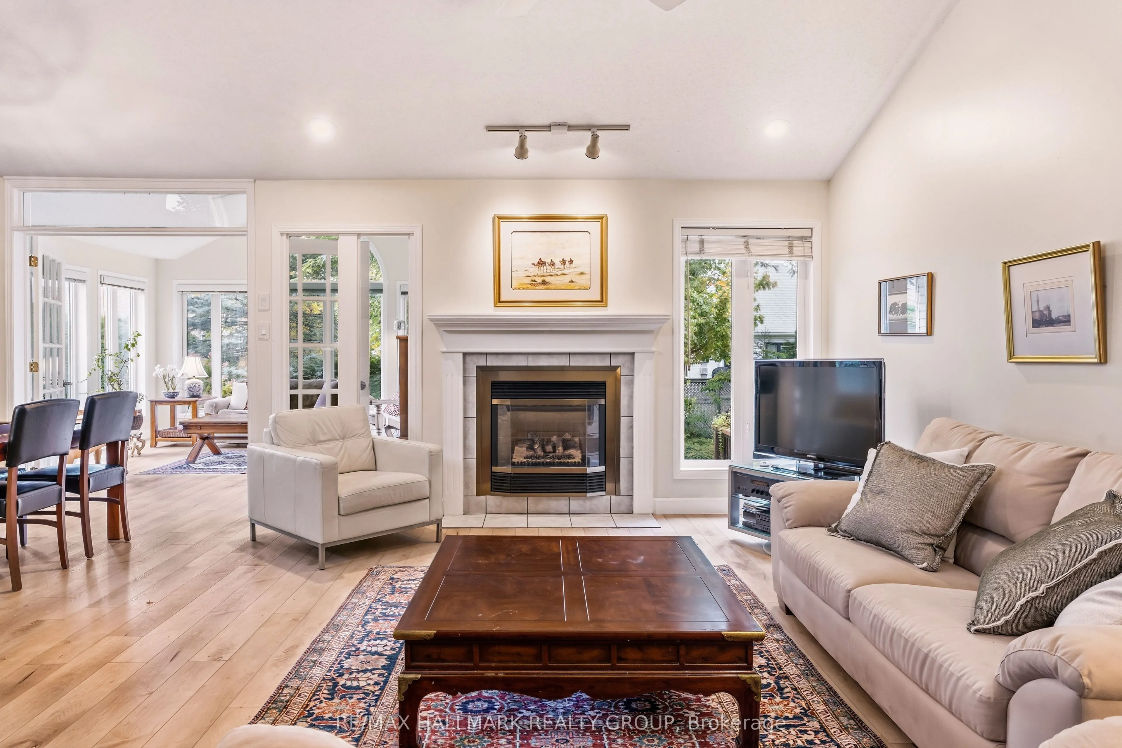 3 Burnstead Crescent