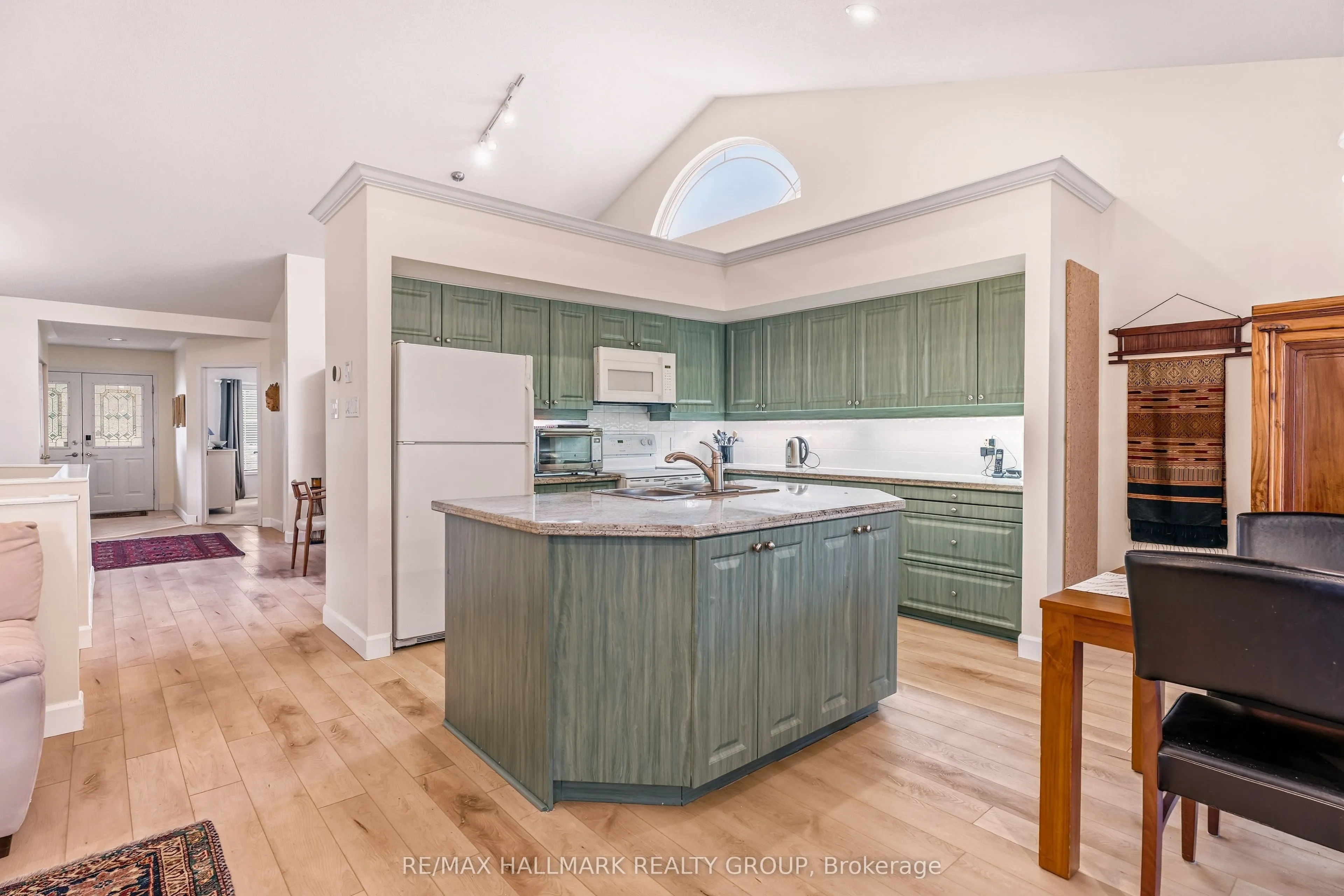 3 Burnstead Crescent