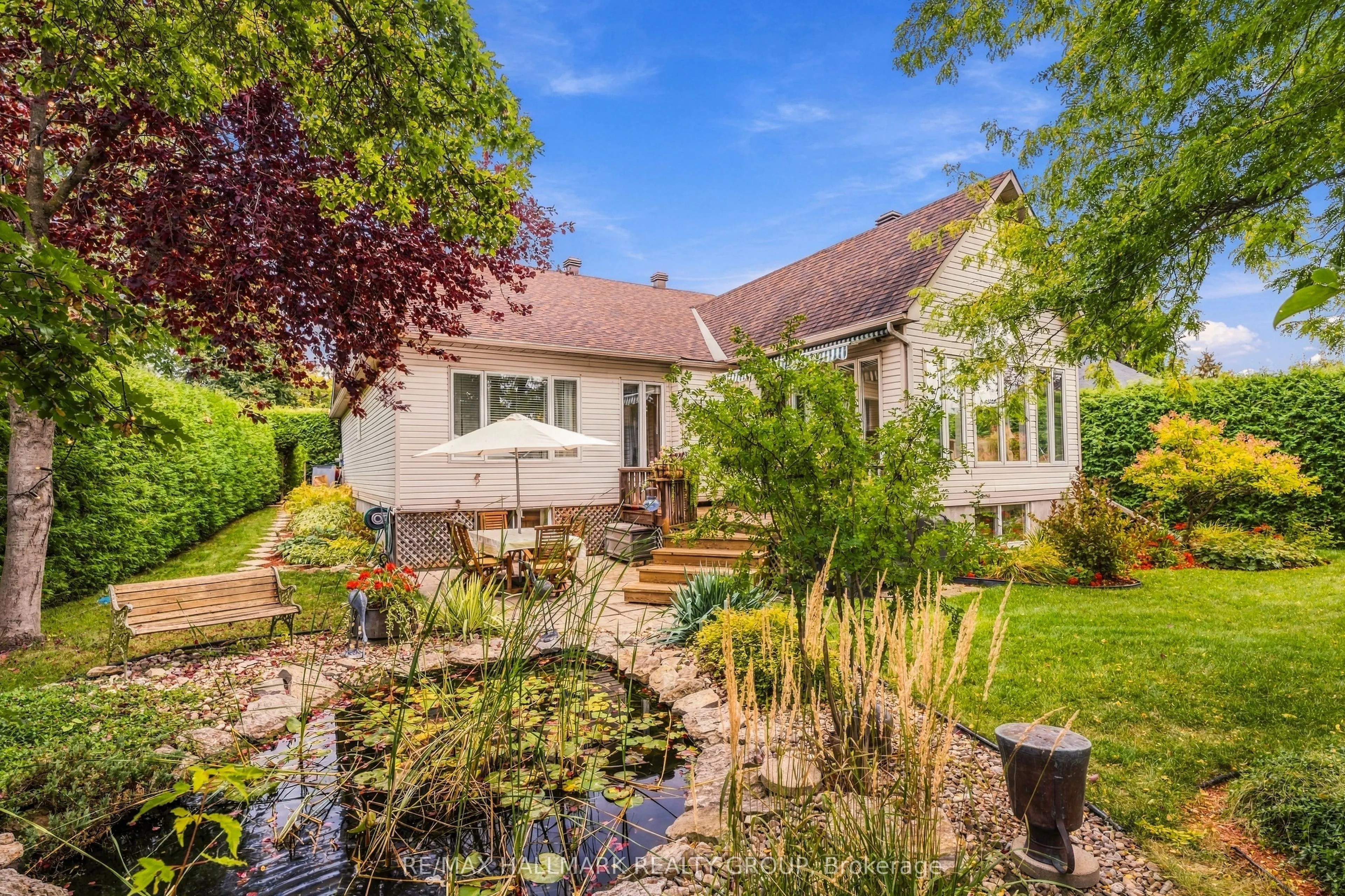 3 Burnstead Crescent