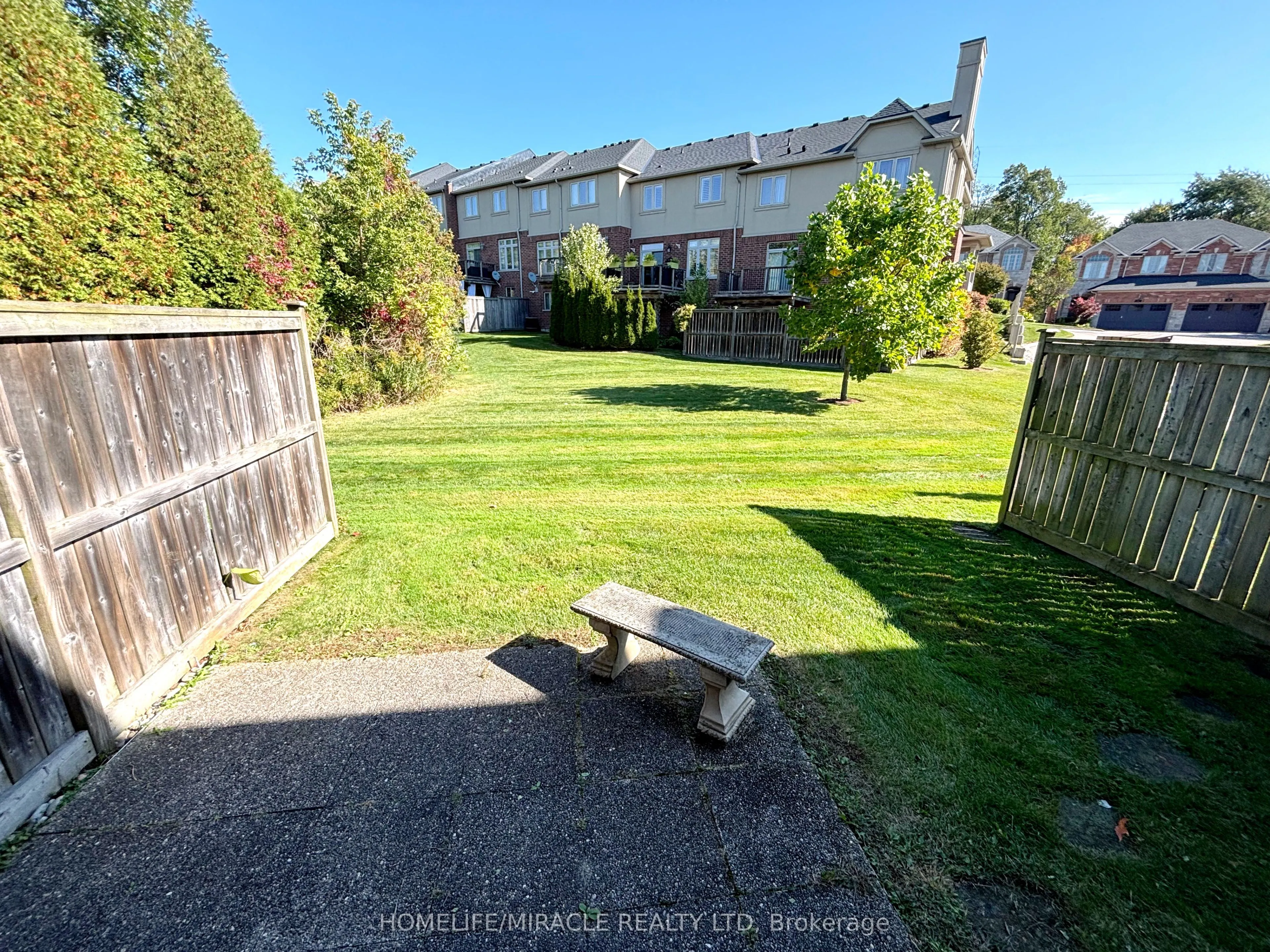 133 Oakhaven Place #14