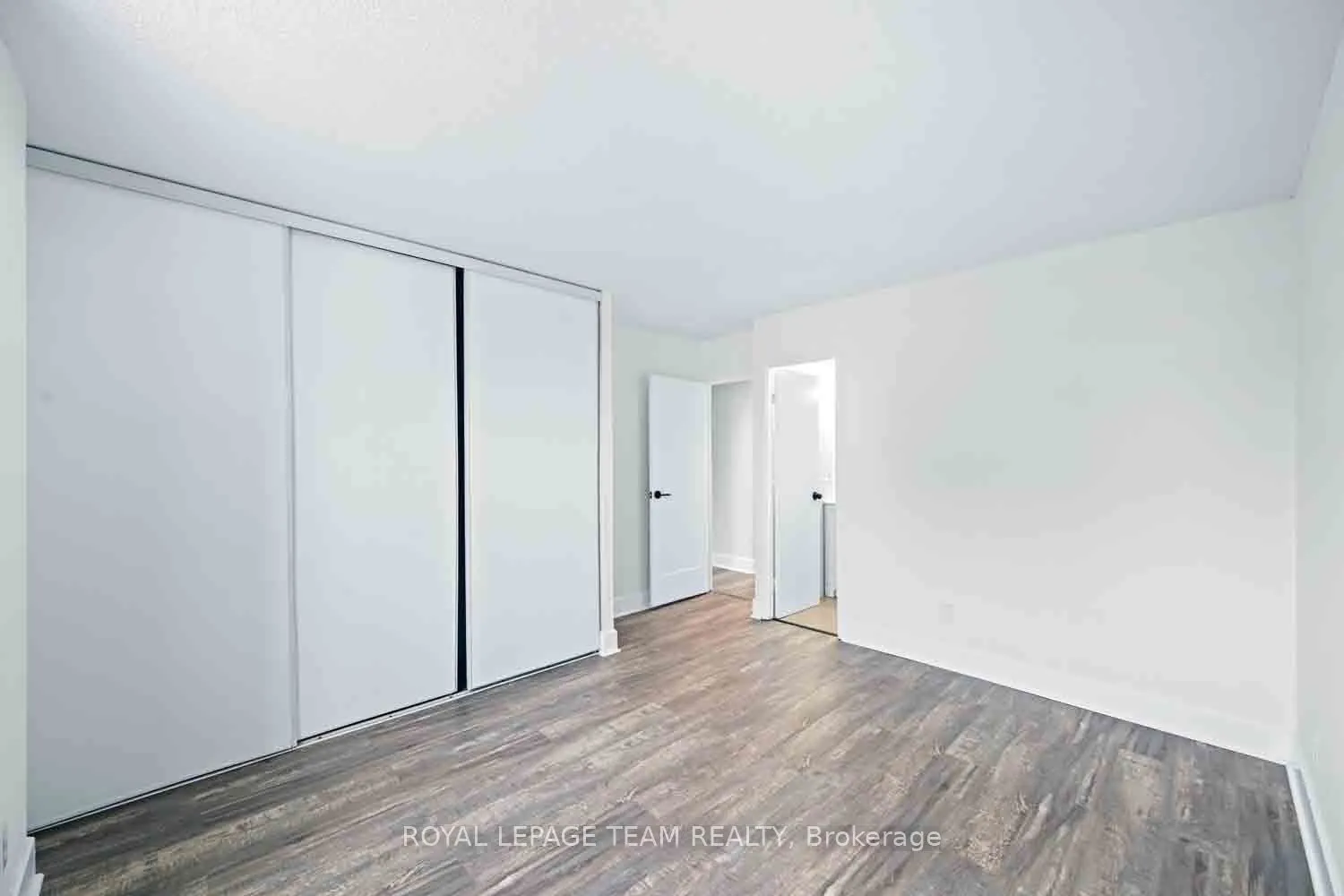 2000 Jasmine Crescent #409