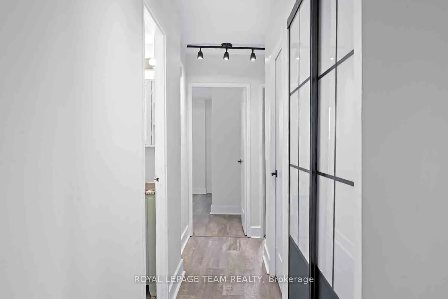2000 Jasmine Crescent #409