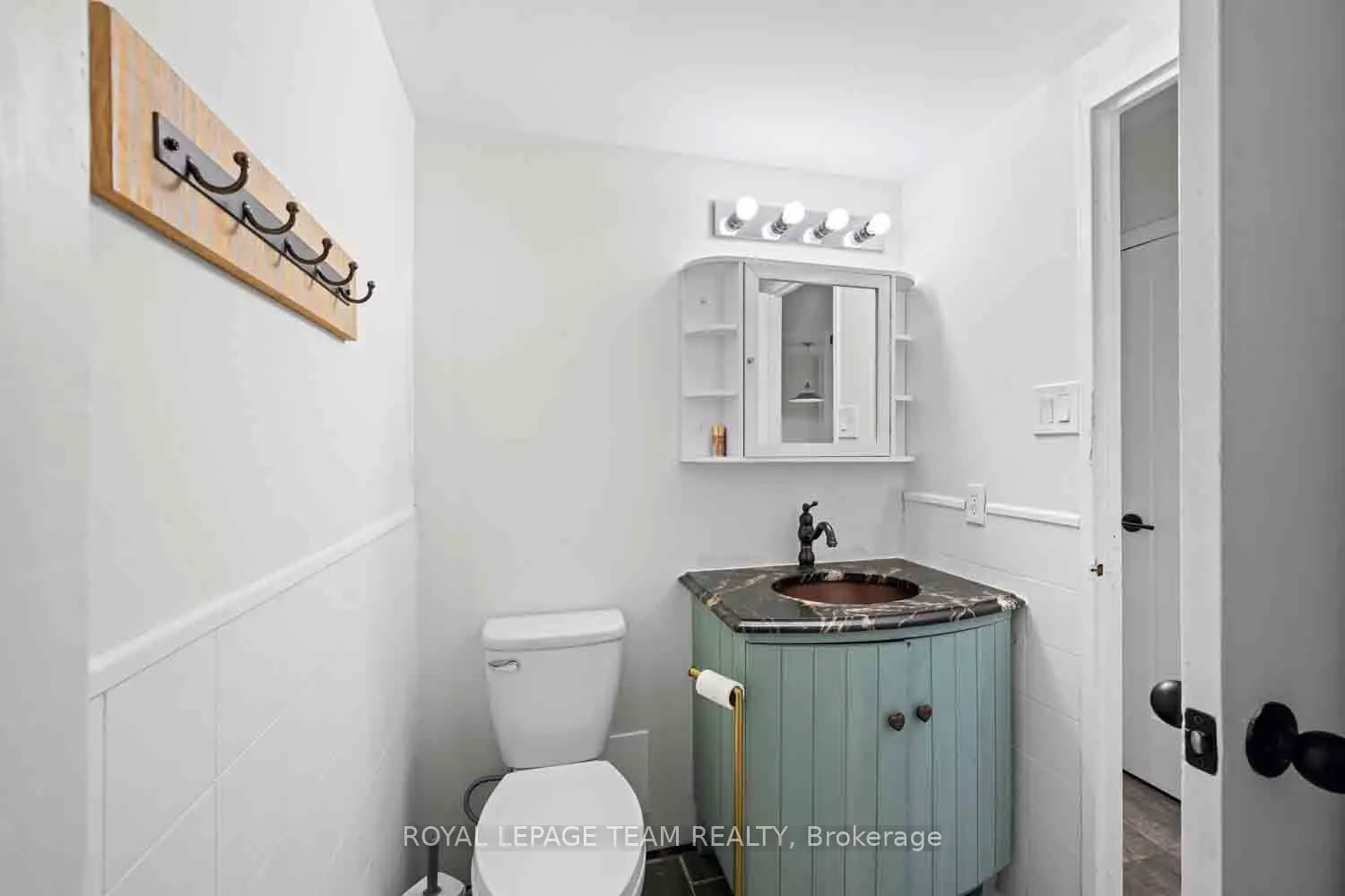 2000 Jasmine Crescent #409