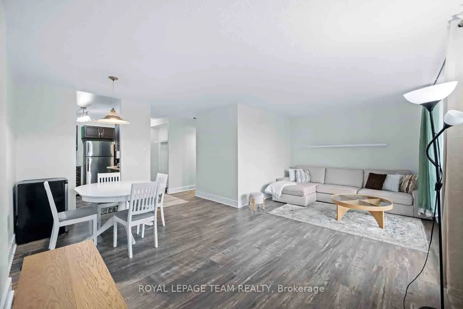 2000 Jasmine Crescent #409
