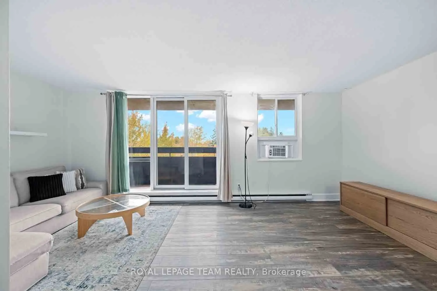 2000 Jasmine Crescent #409