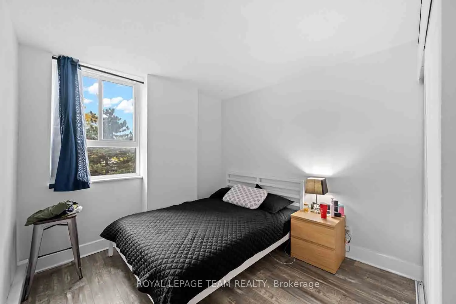 2000 Jasmine Crescent #409
