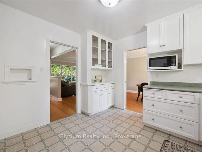 3 Caledonia Street