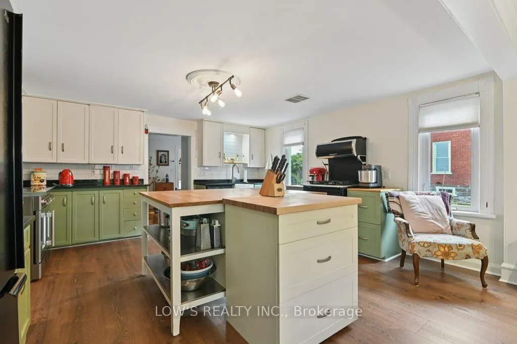54 Derby Avenue