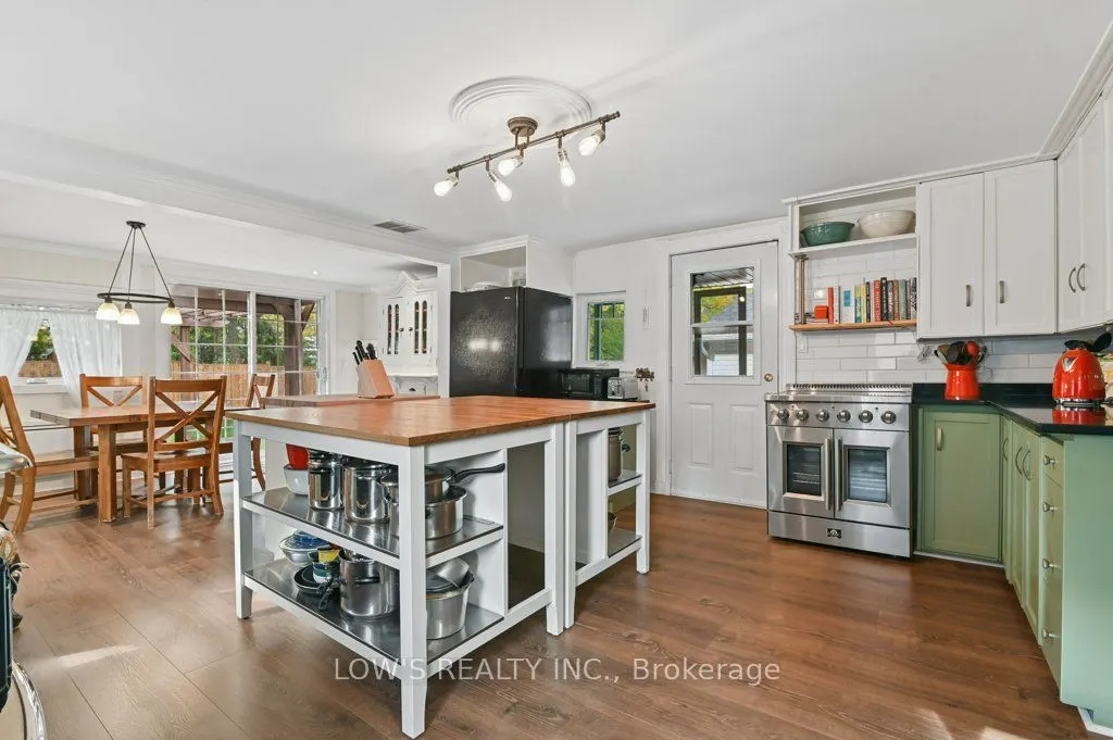 54 Derby Avenue