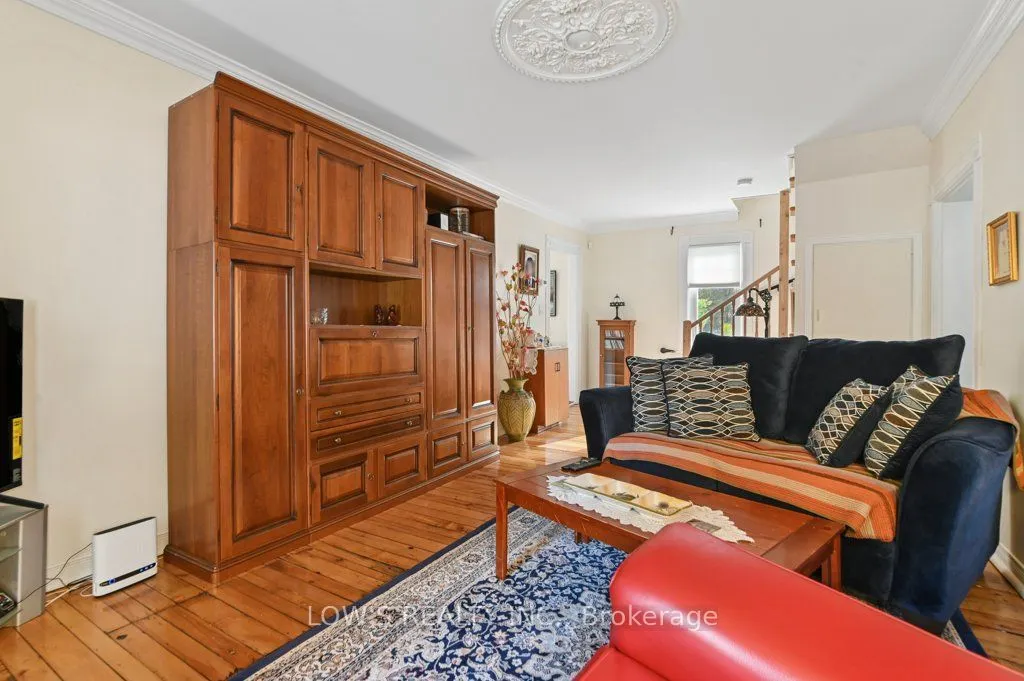 54 Derby Avenue