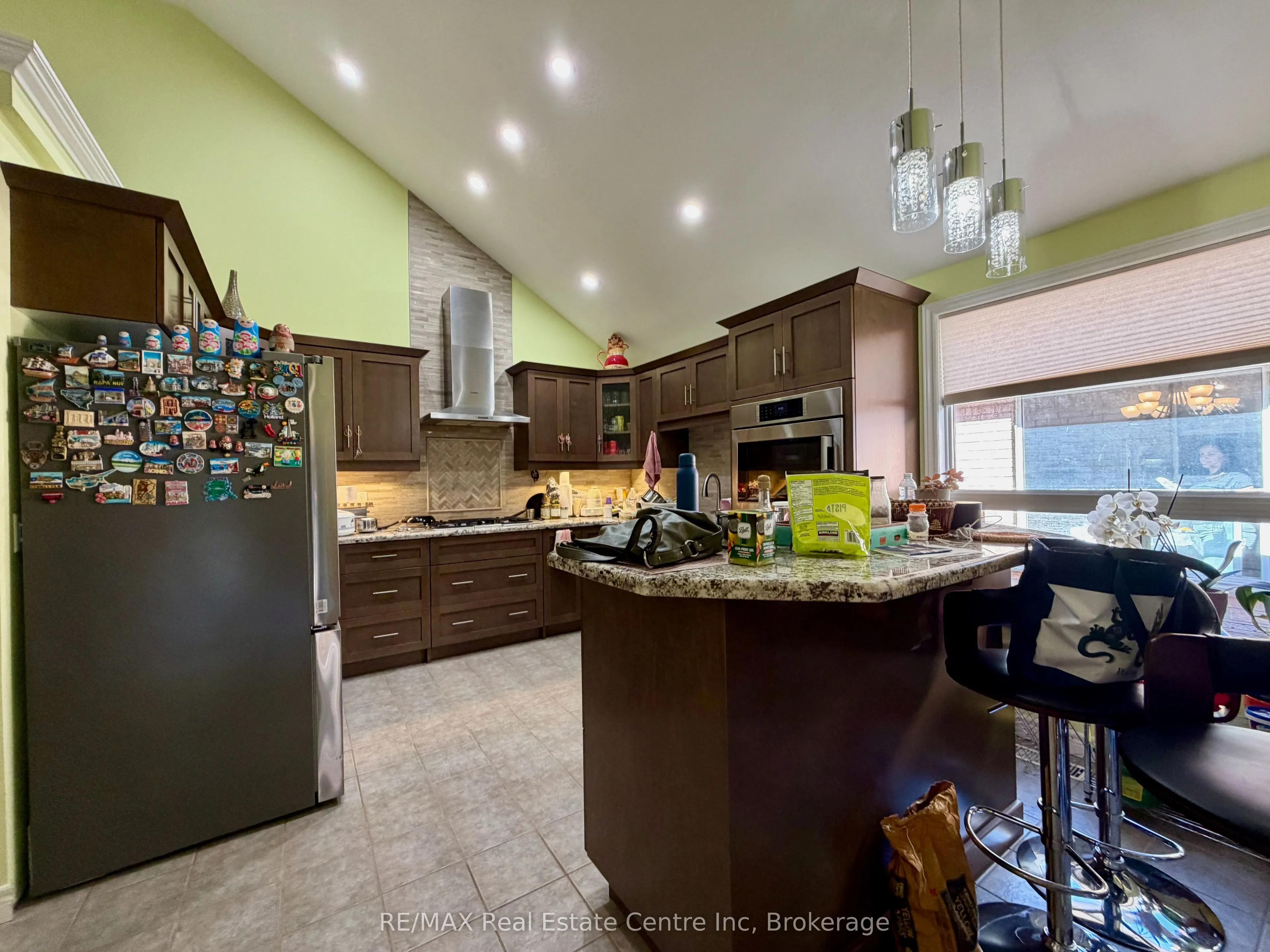162 Clairfields Drive W