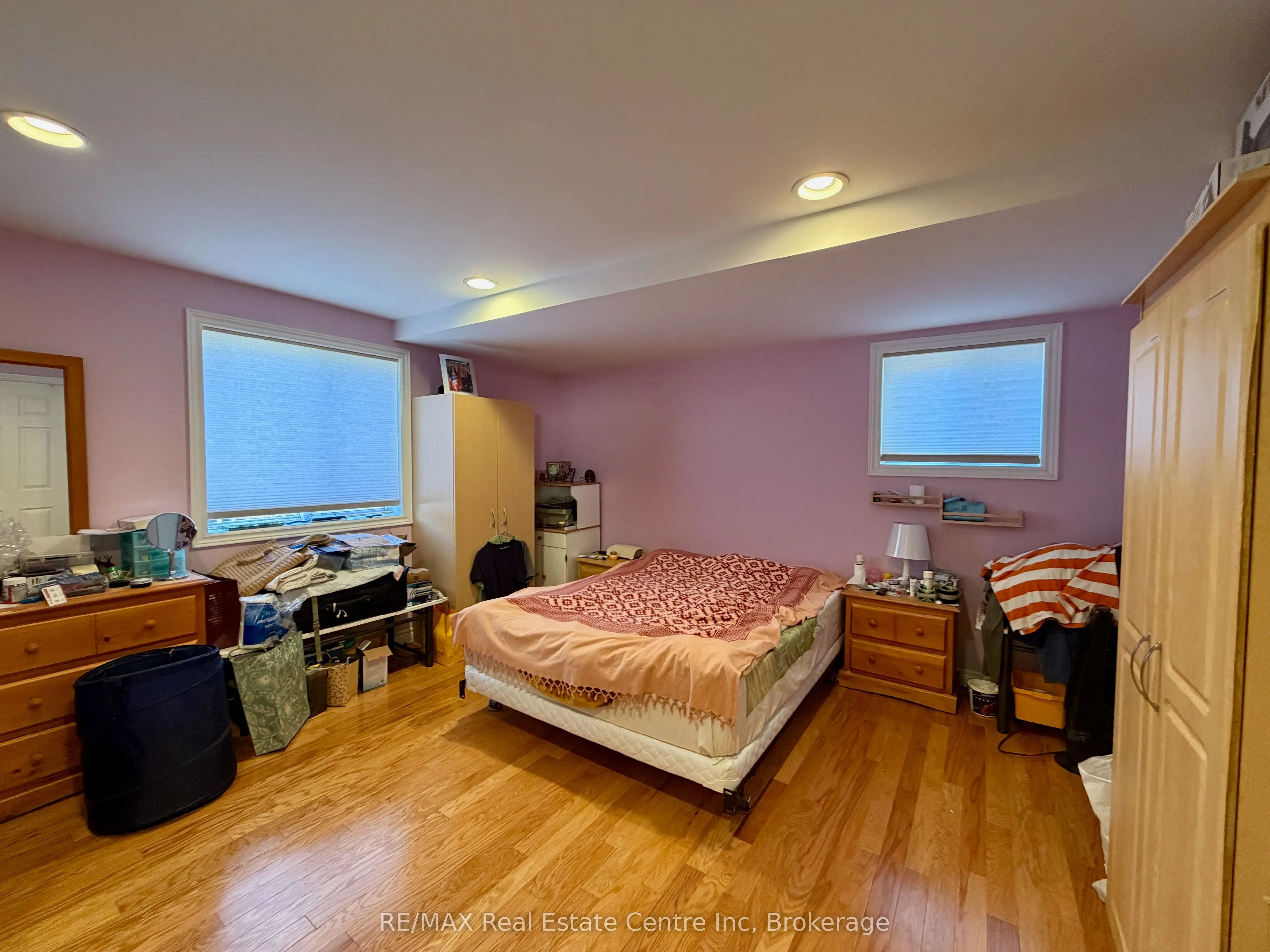 162 Clairfields Drive W