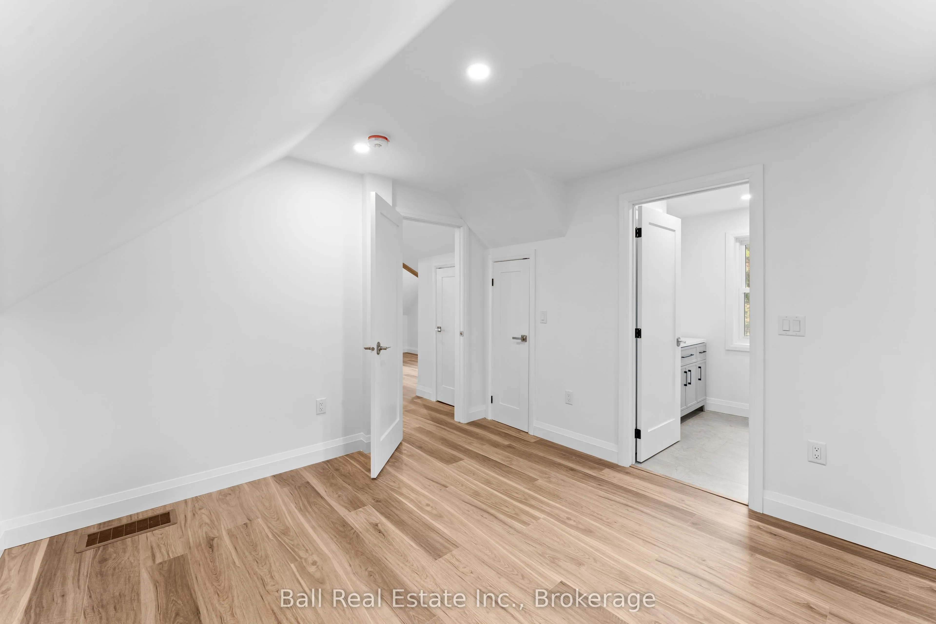 319 Boundary Road