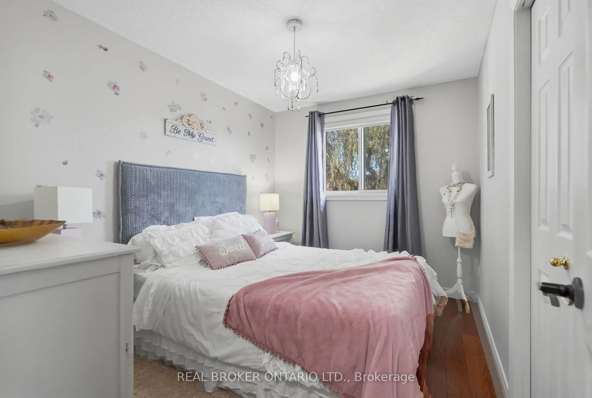 8 Moyle Drive