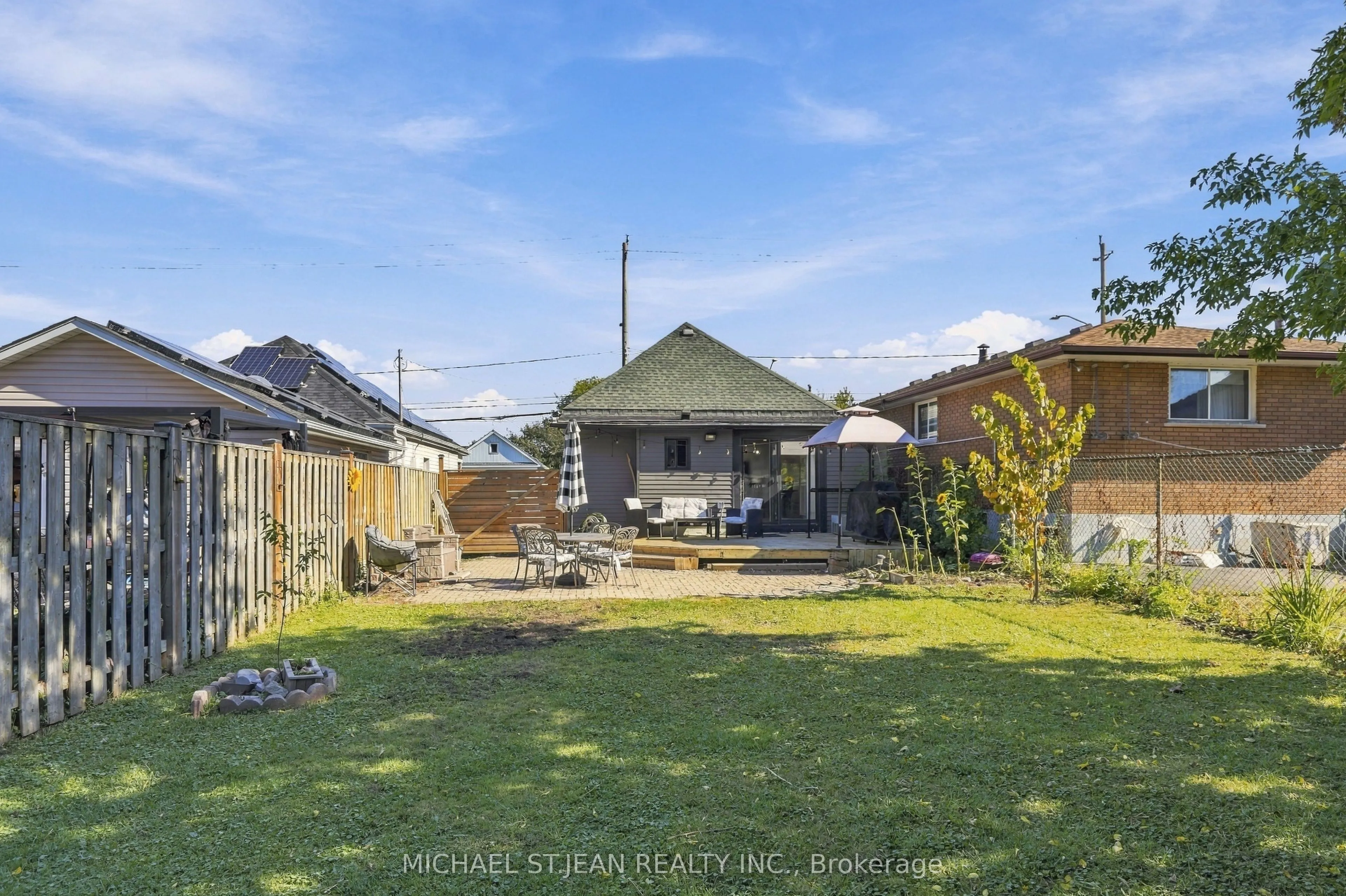658 Upper Wellington Street