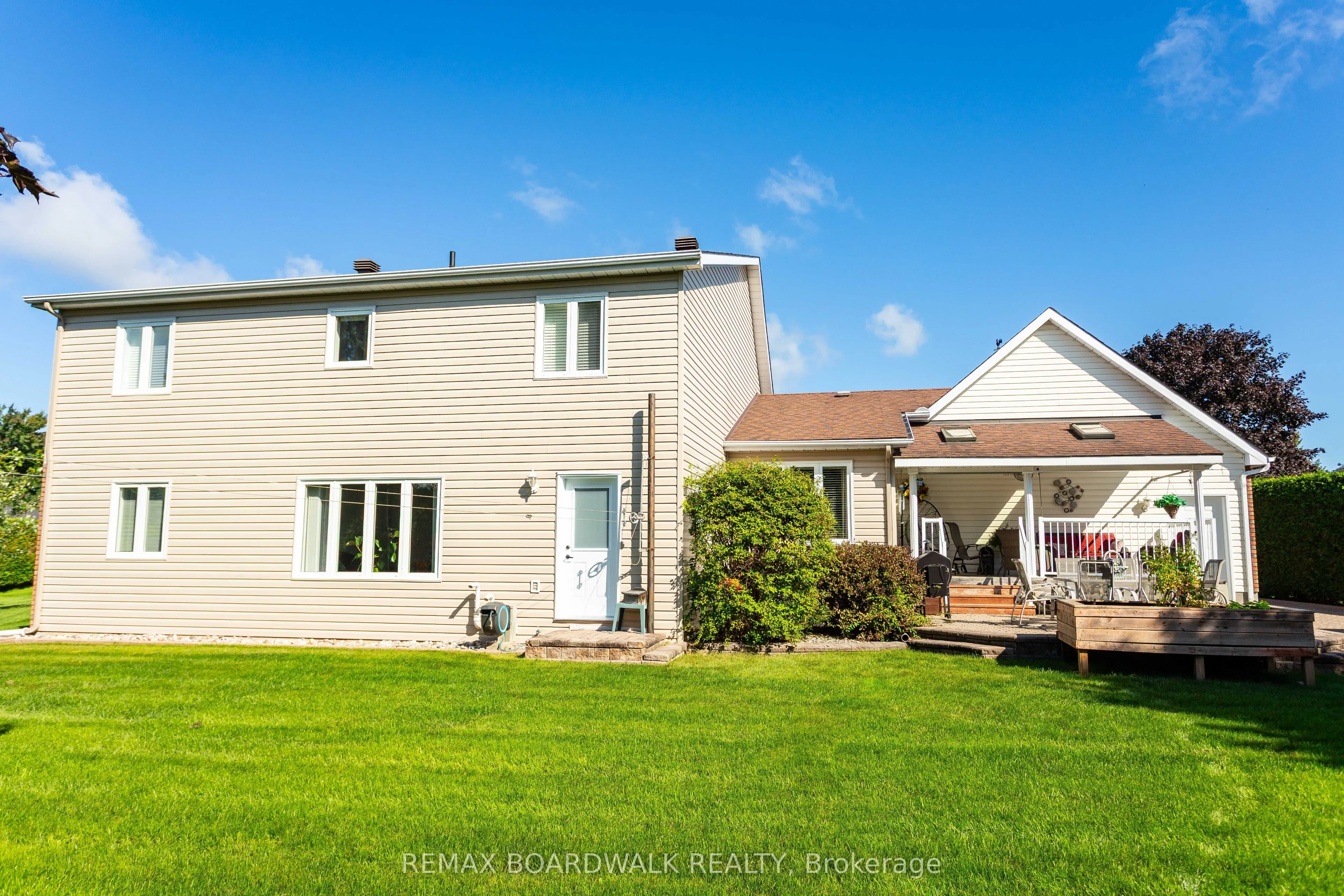 32 Faucher Boulevard