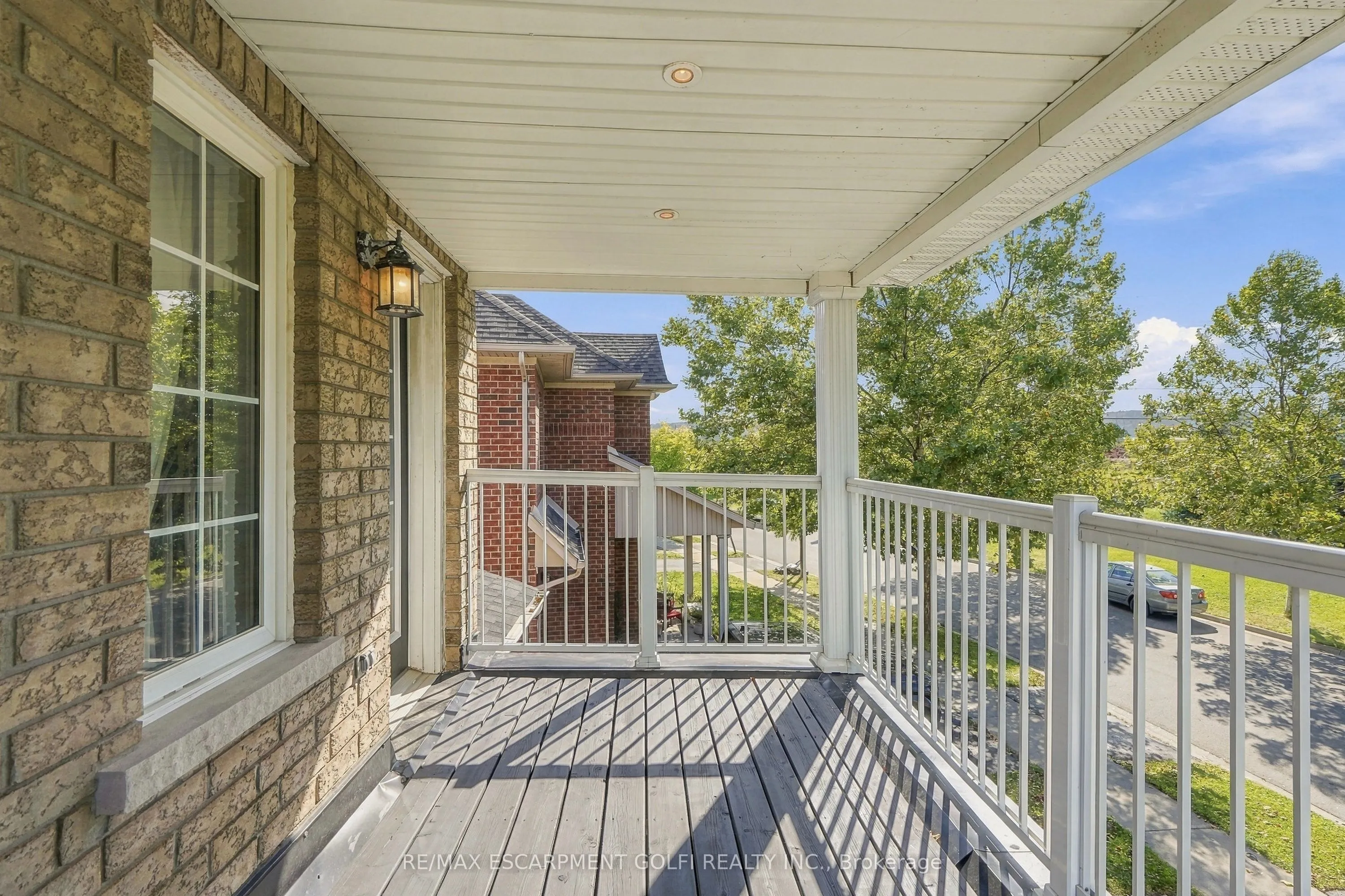 86 SPRINGSTEAD Avenue