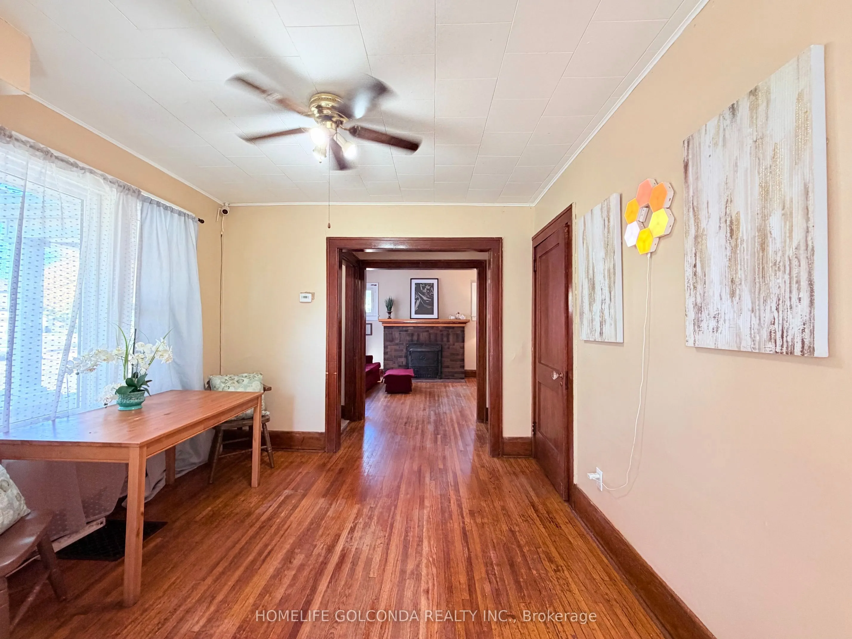 3203 Linwood Place