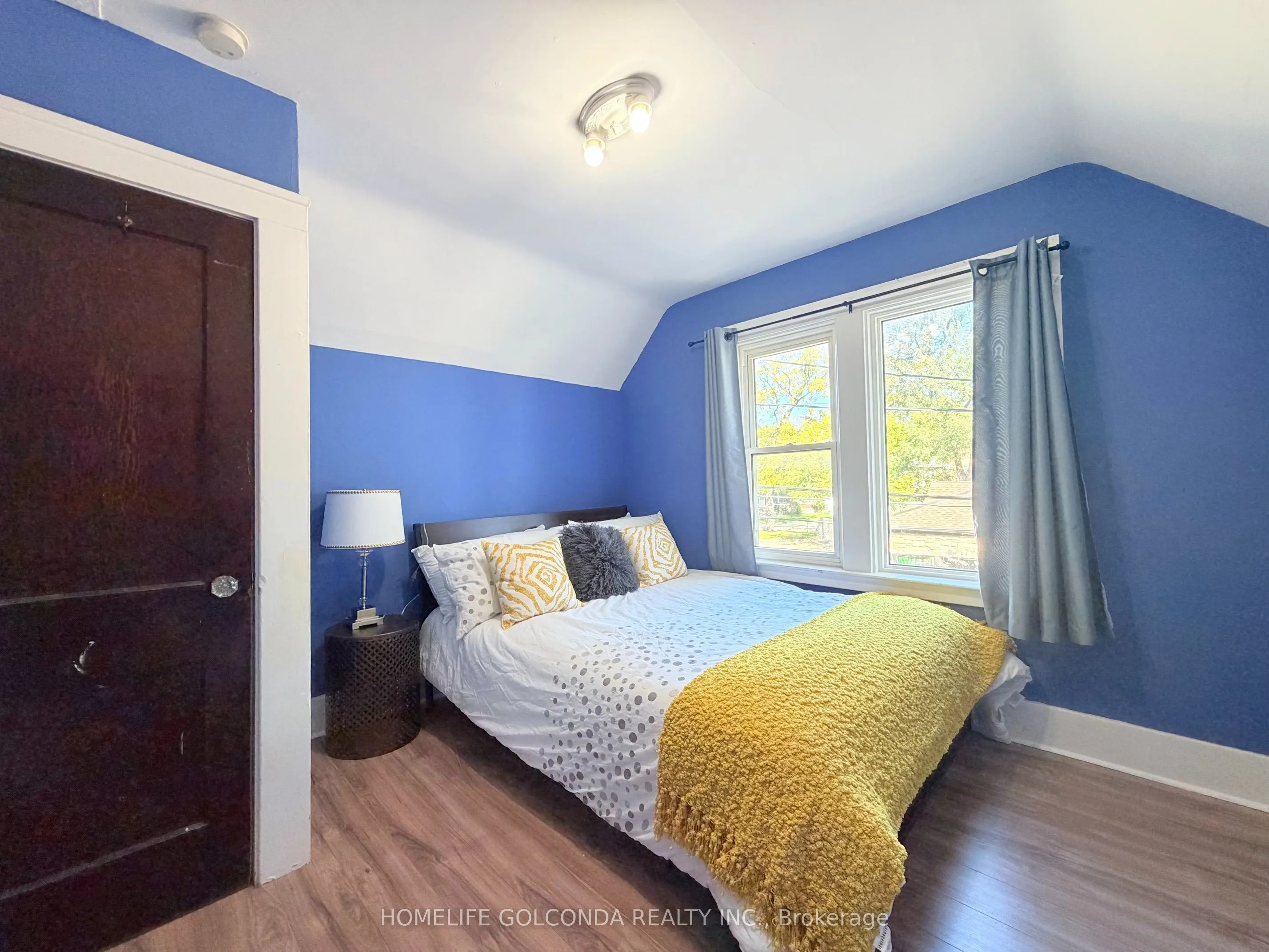3203 Linwood Place