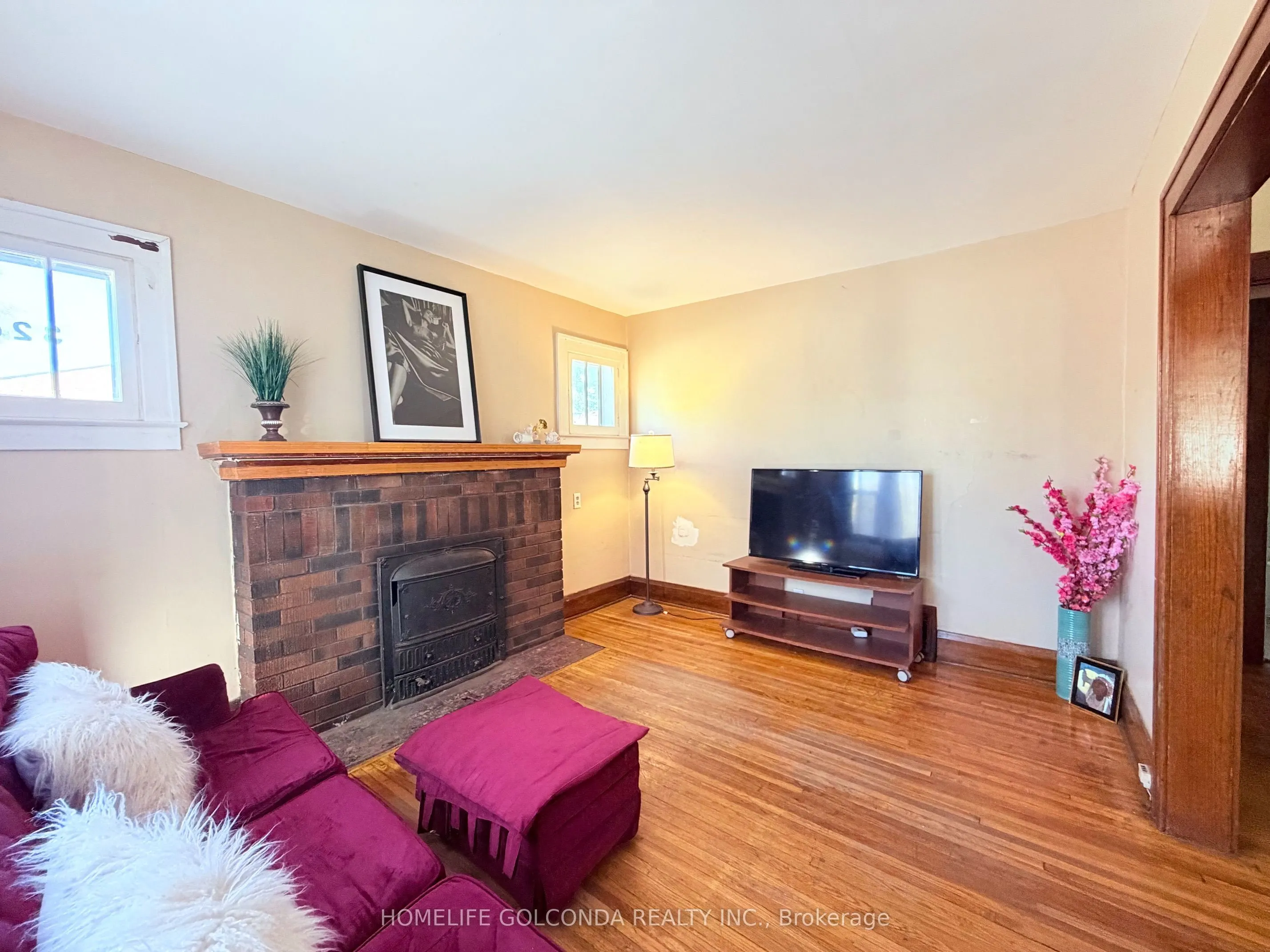 3203 Linwood Place