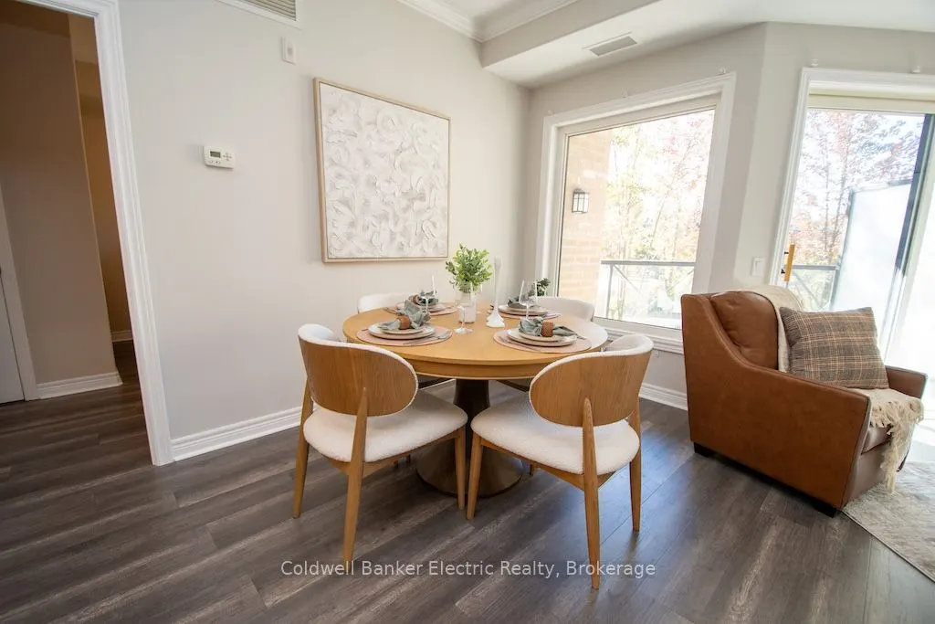 869 Clonsilla Avenue #212