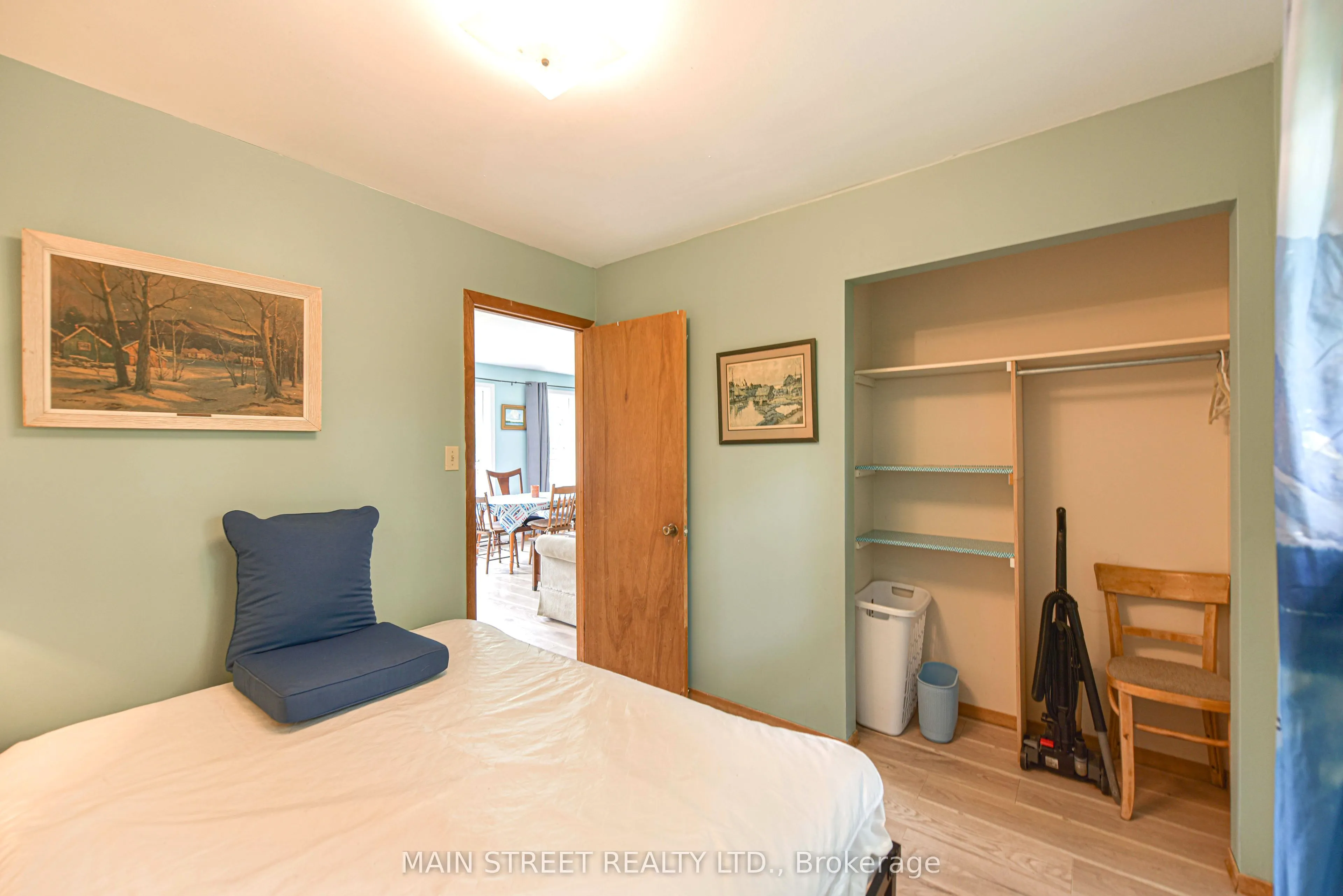 230 Lake Dalrymple Road #20