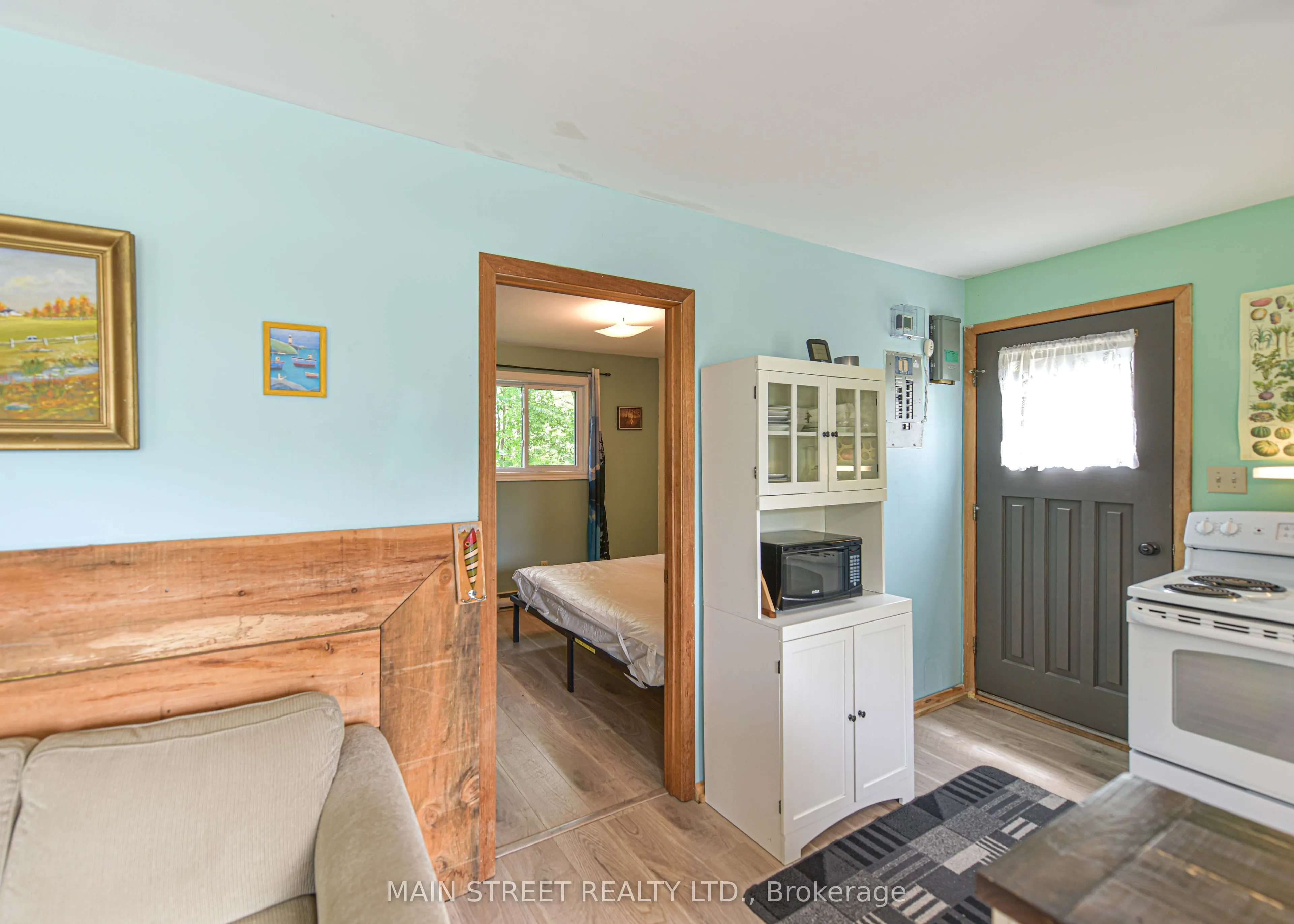 230 Lake Dalrymple Road #20