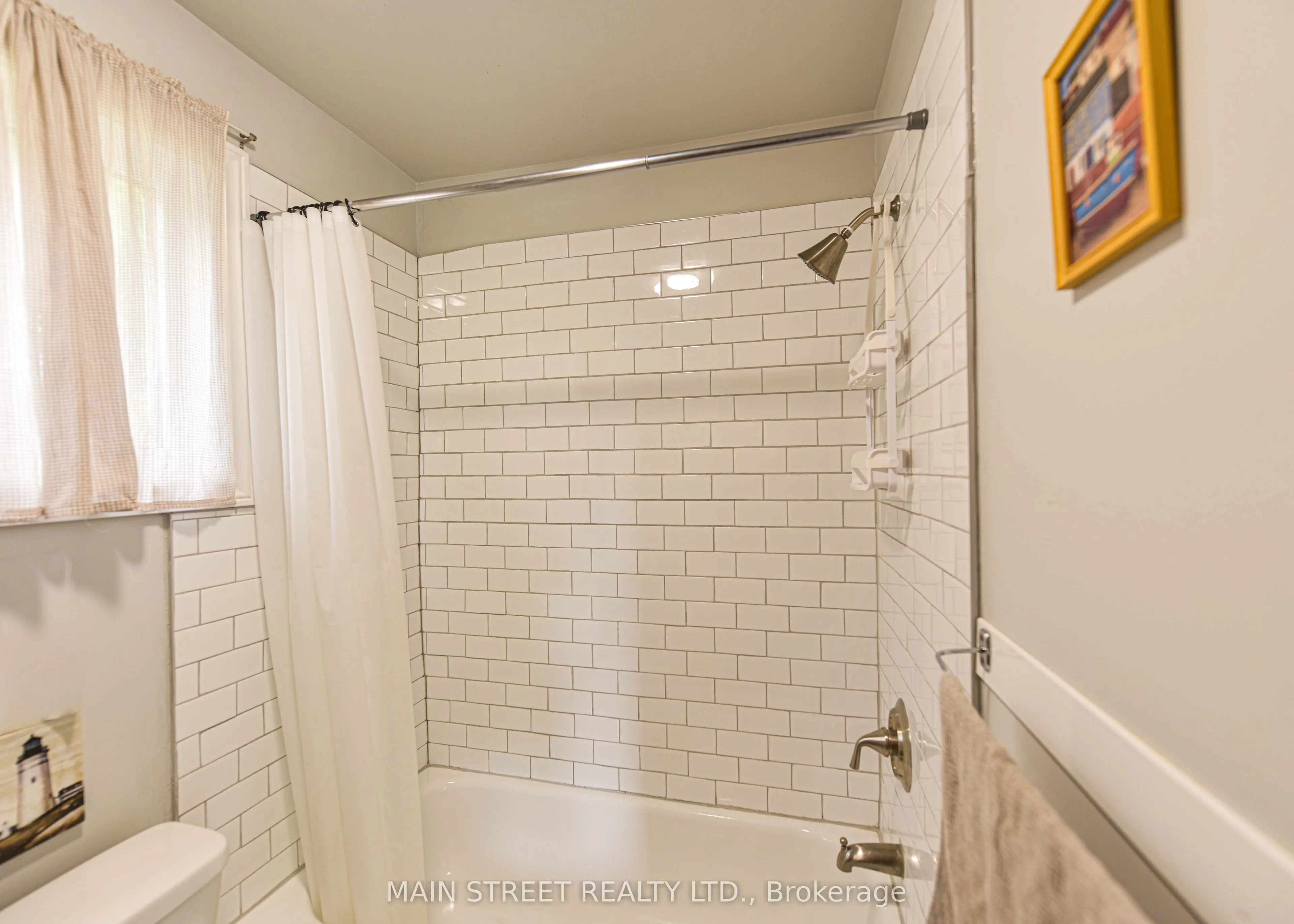 230 Lake Dalrymple Road #20