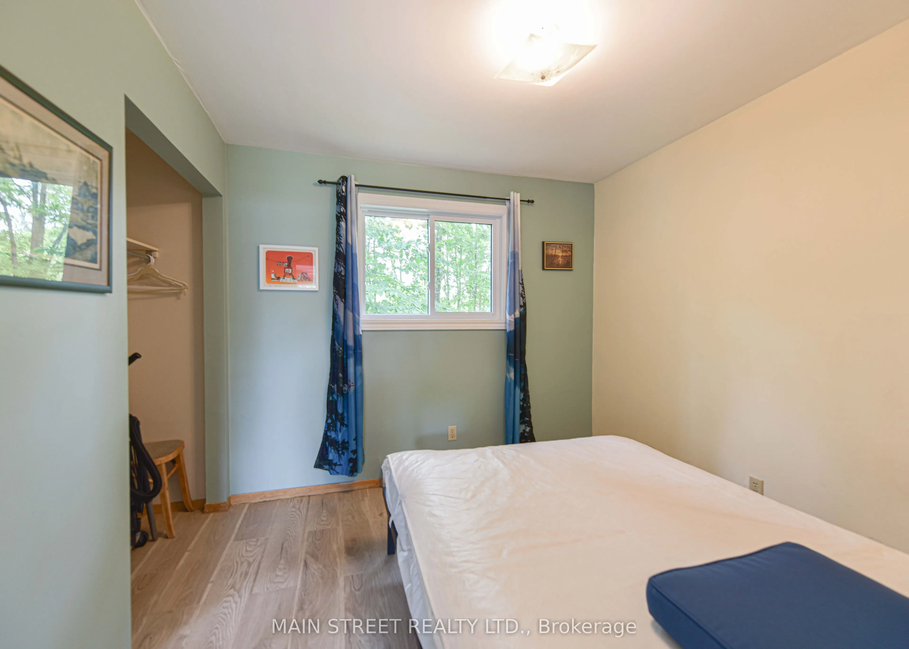 230 Lake Dalrymple Road #20