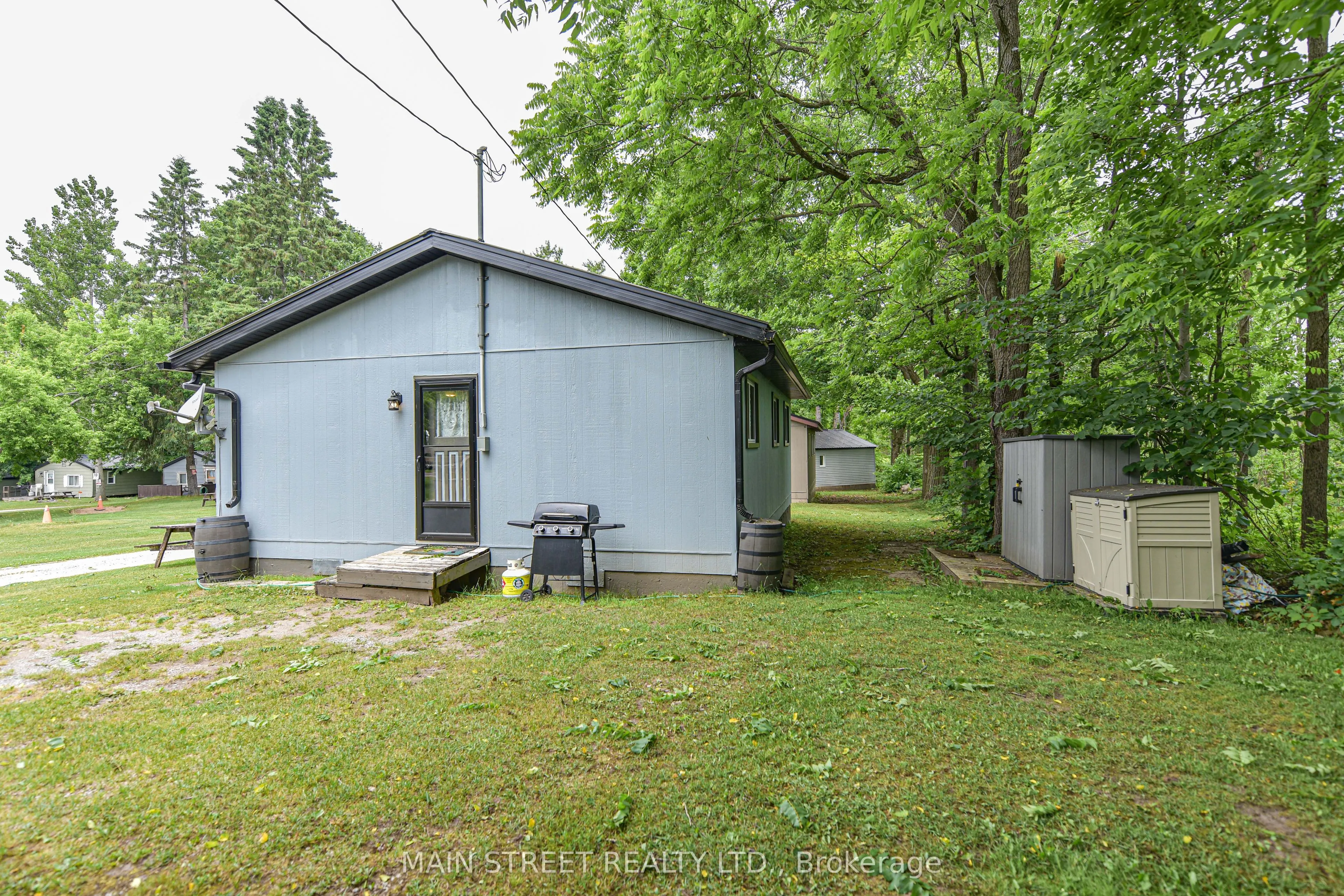230 Lake Dalrymple Road #20