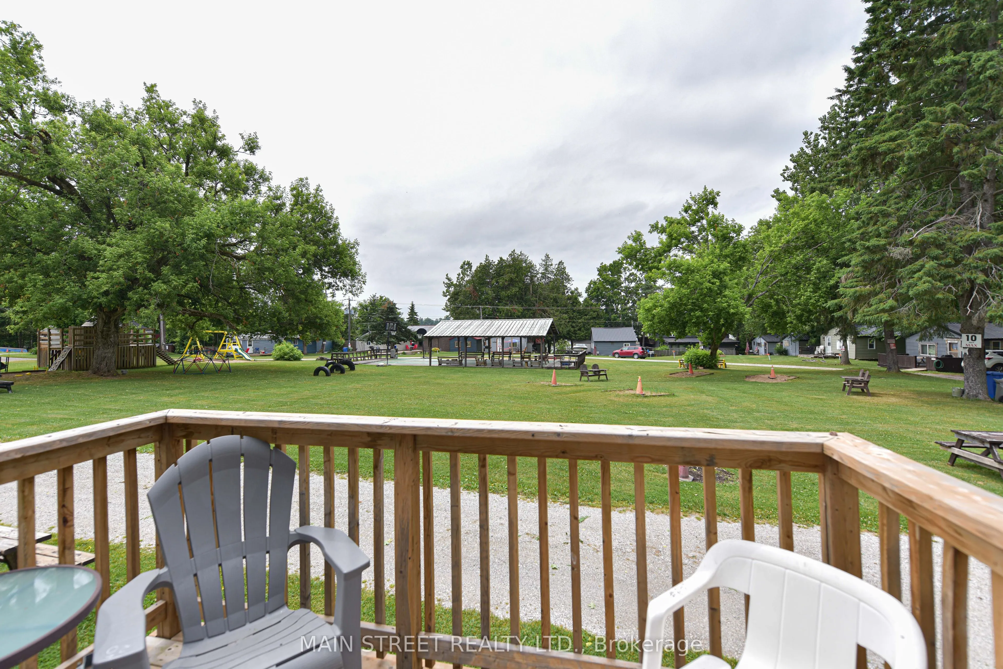 230 Lake Dalrymple Road #20