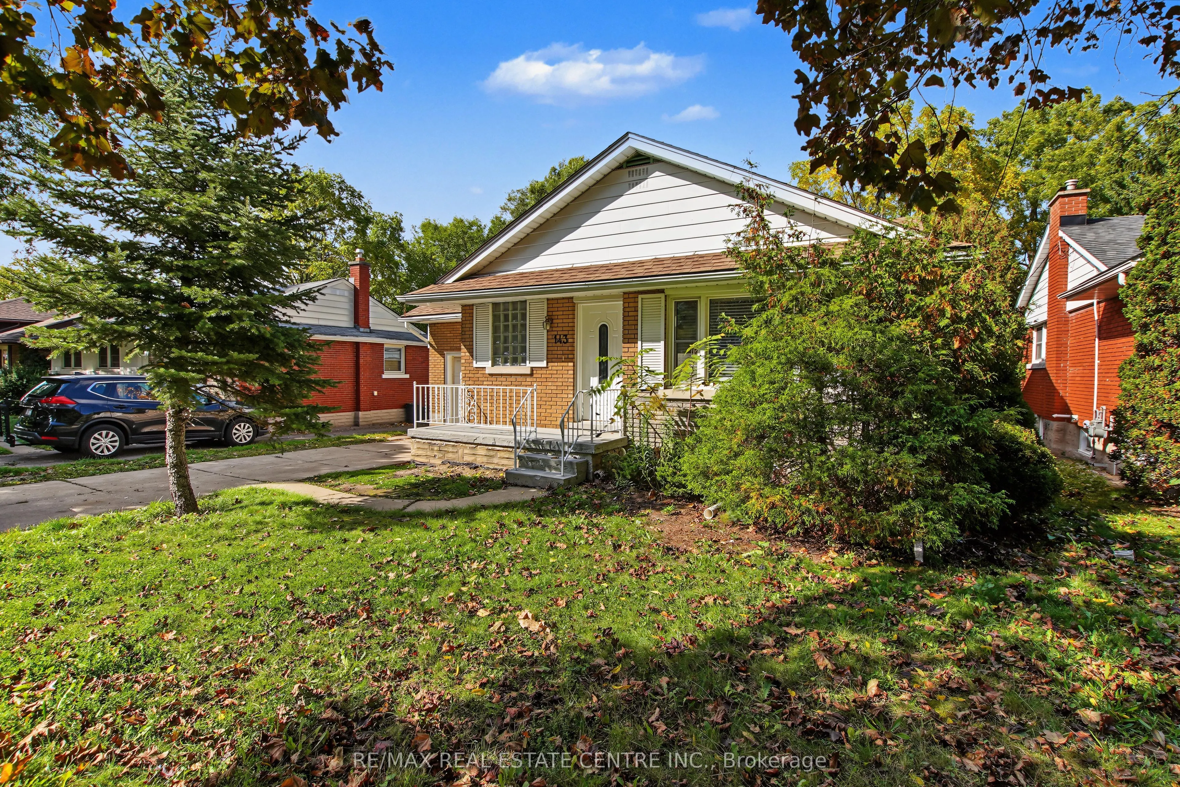 143 Elgin Crescent