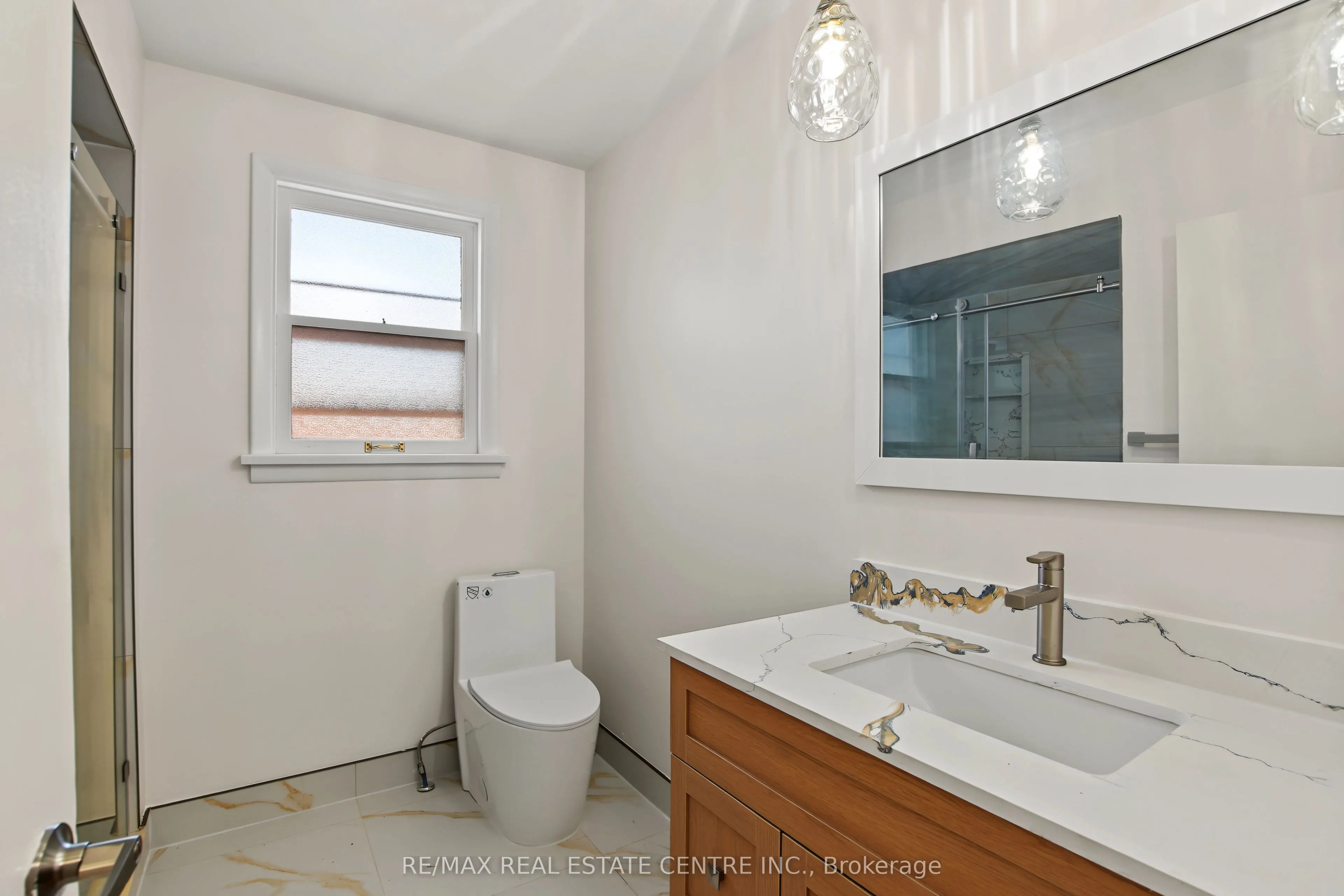 143 Elgin Crescent