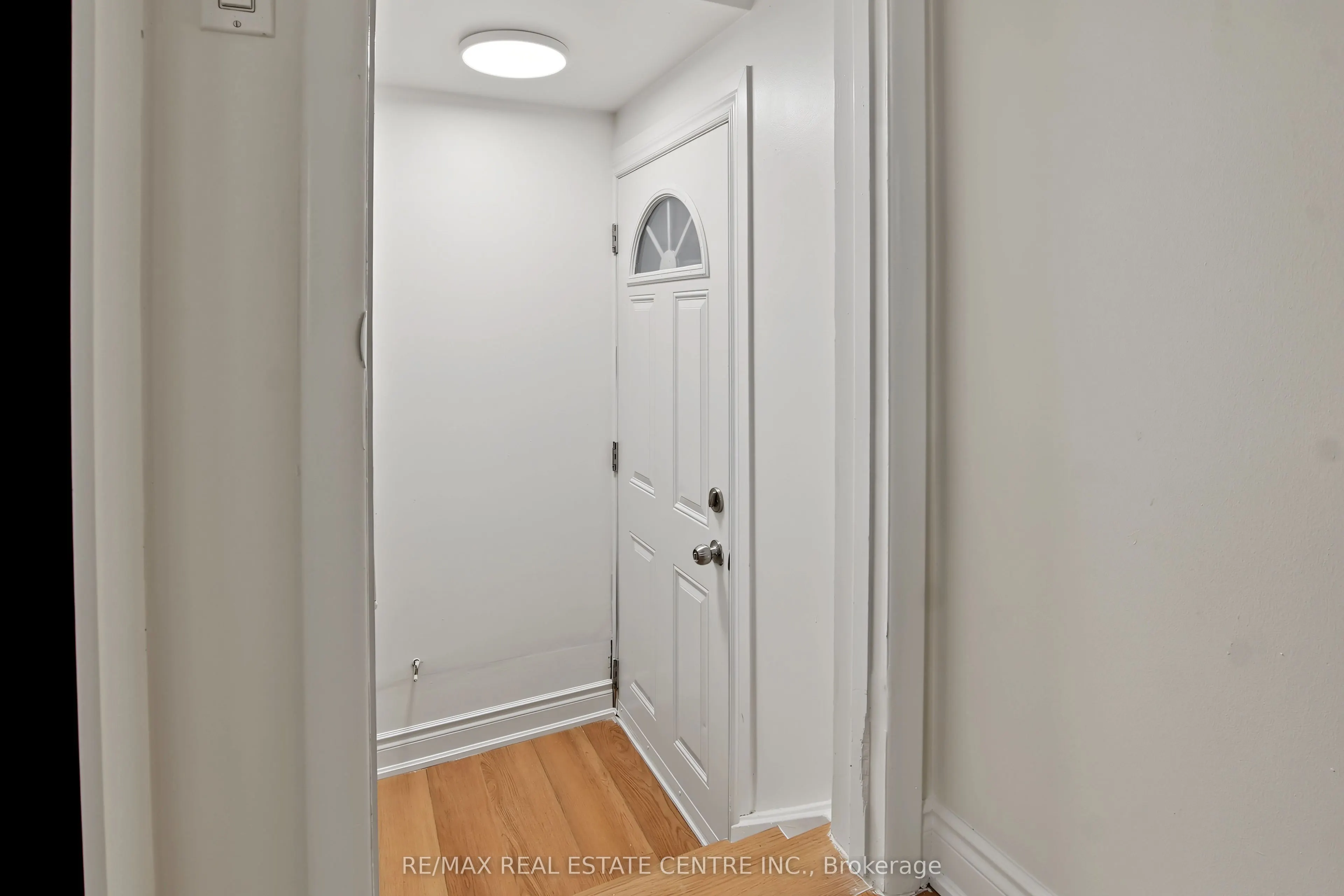 143 Elgin Crescent