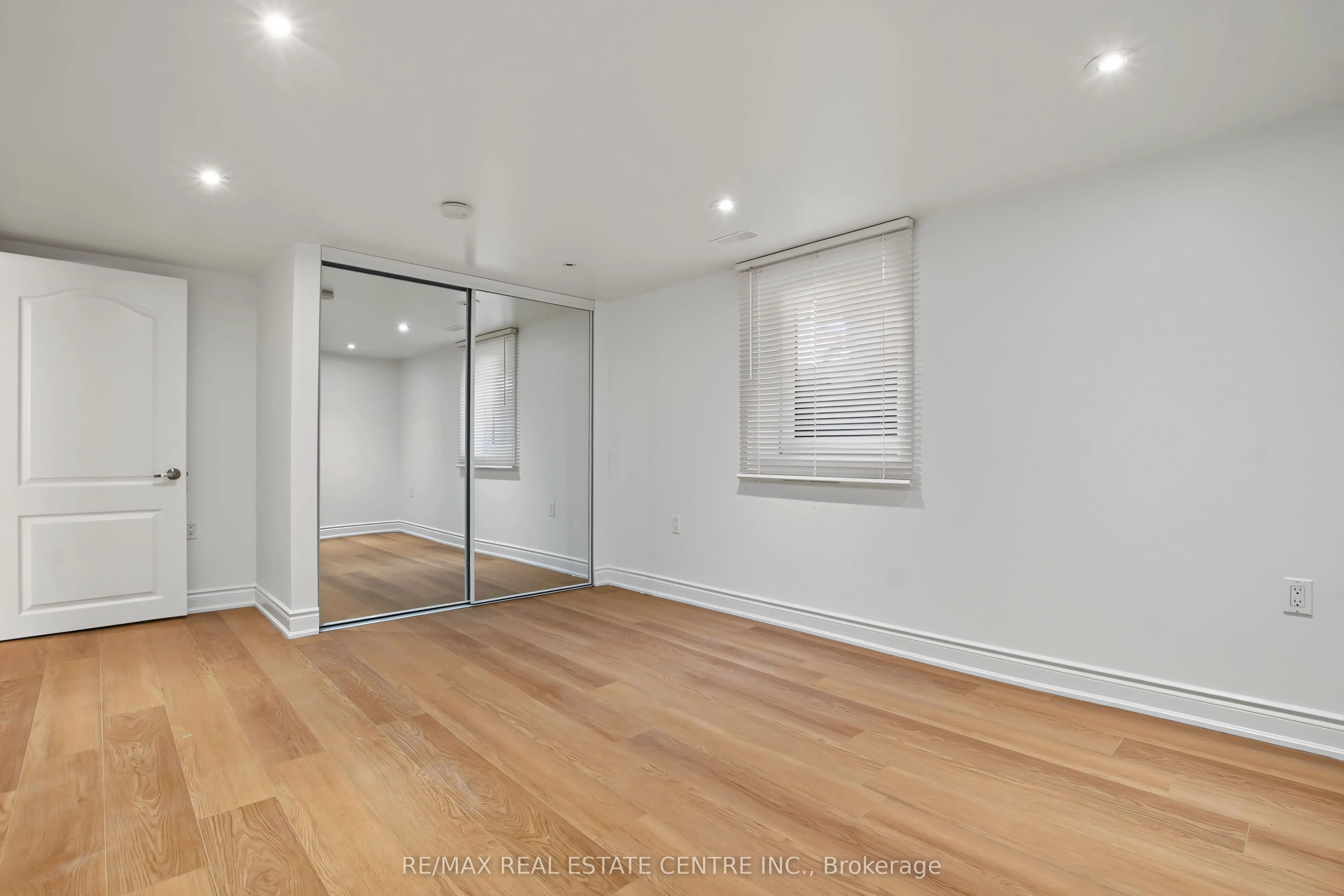143 Elgin Crescent