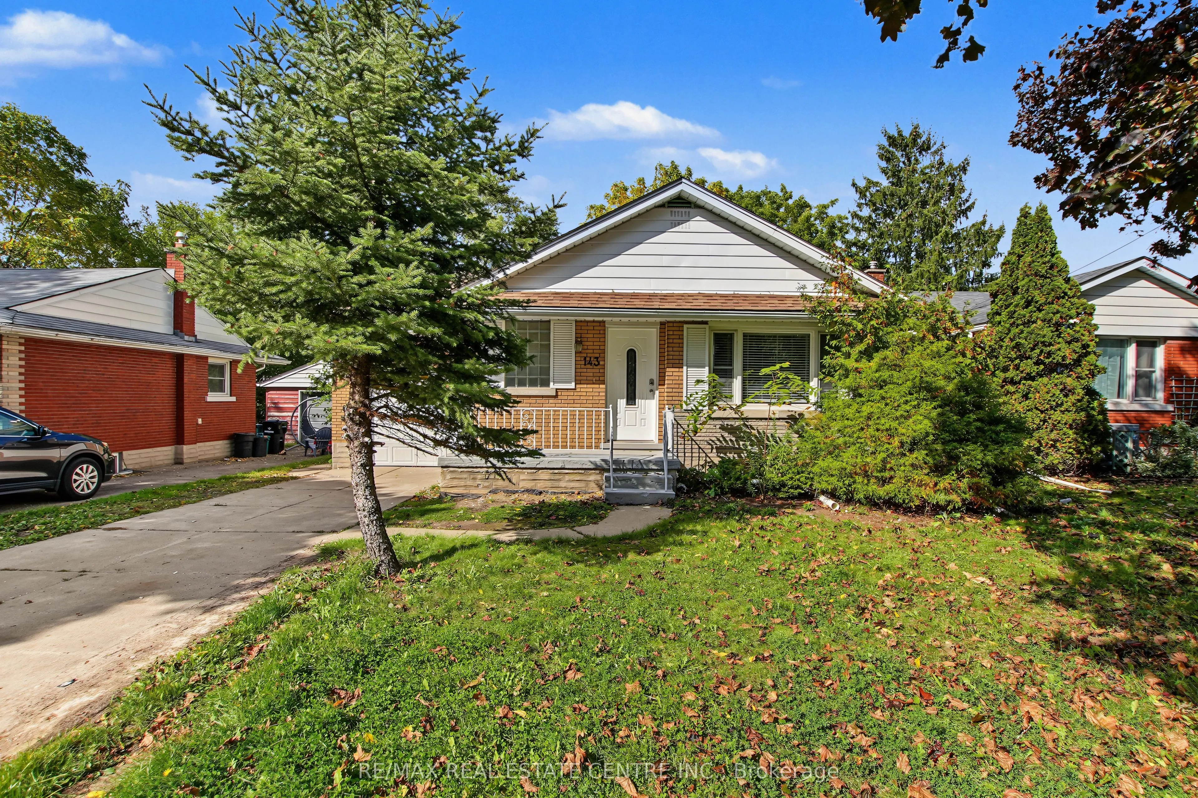 143 Elgin Crescent