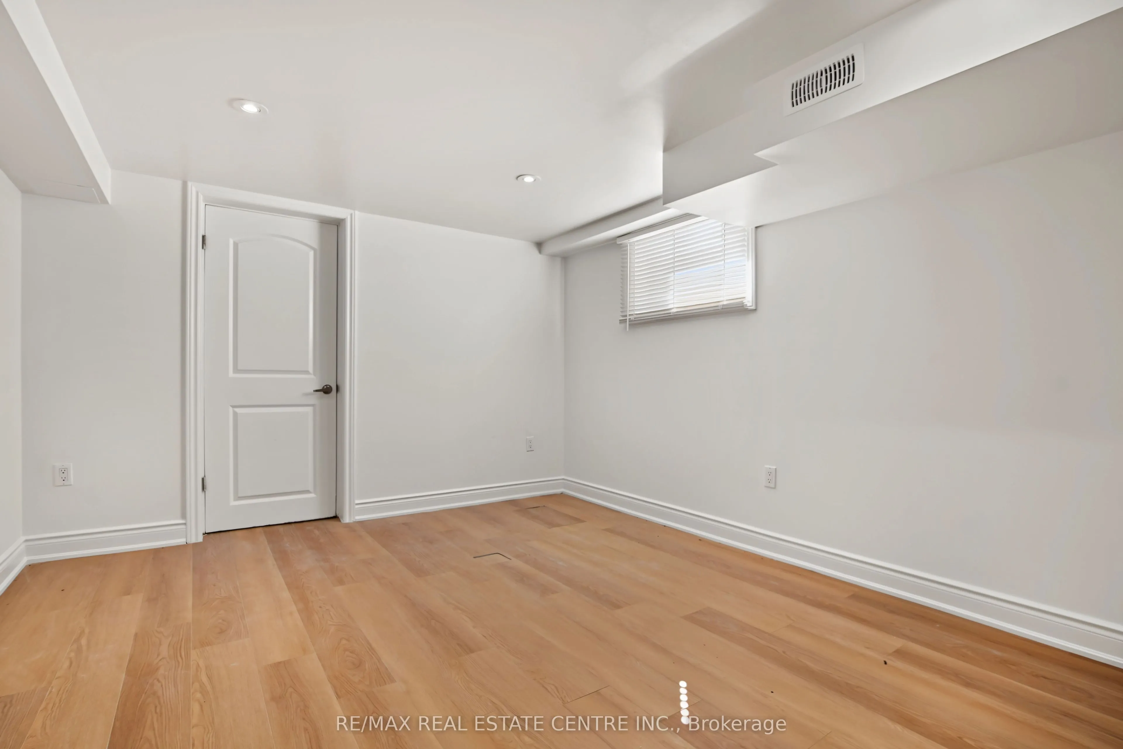 143 Elgin Crescent