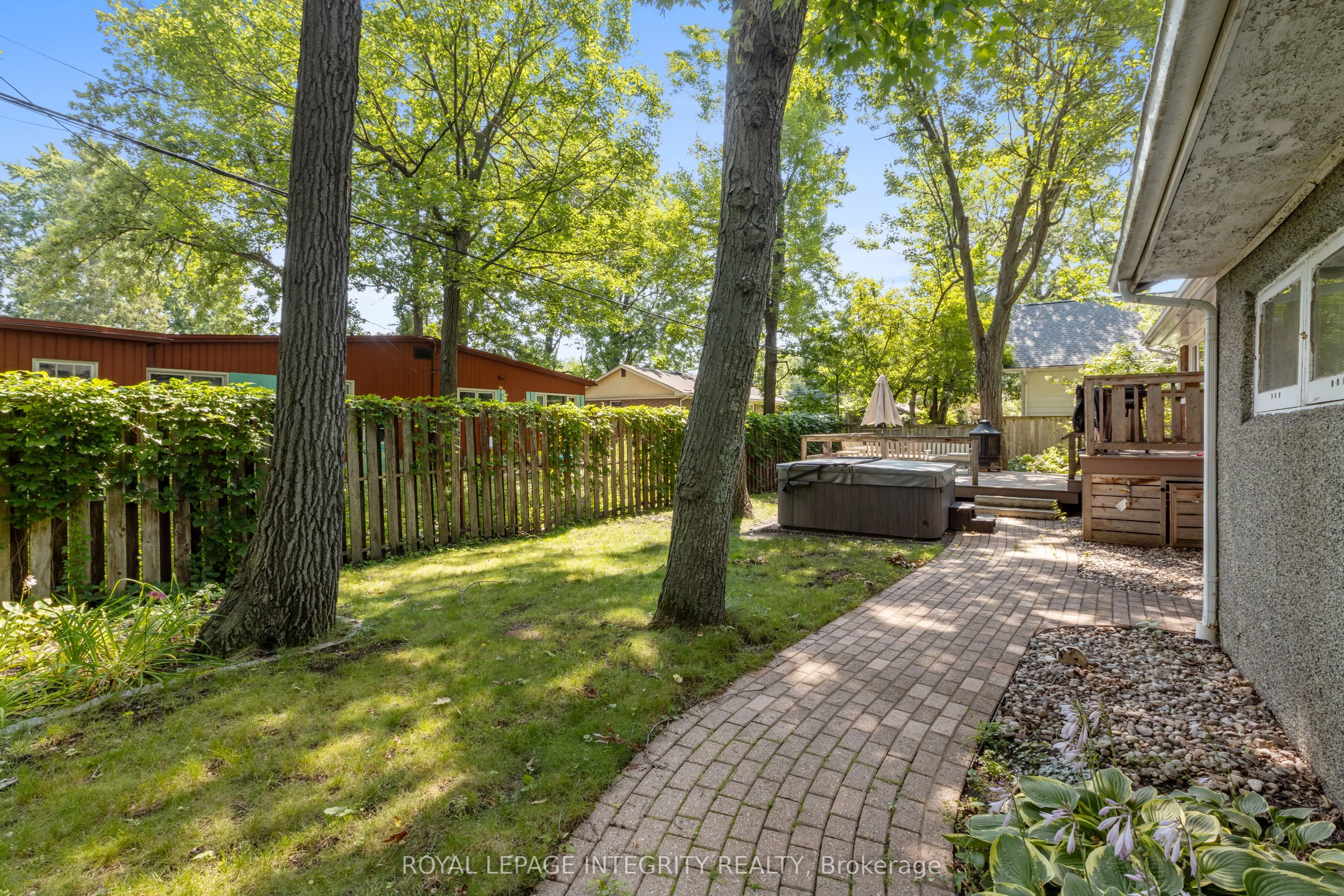 2183 Woodcrest Road