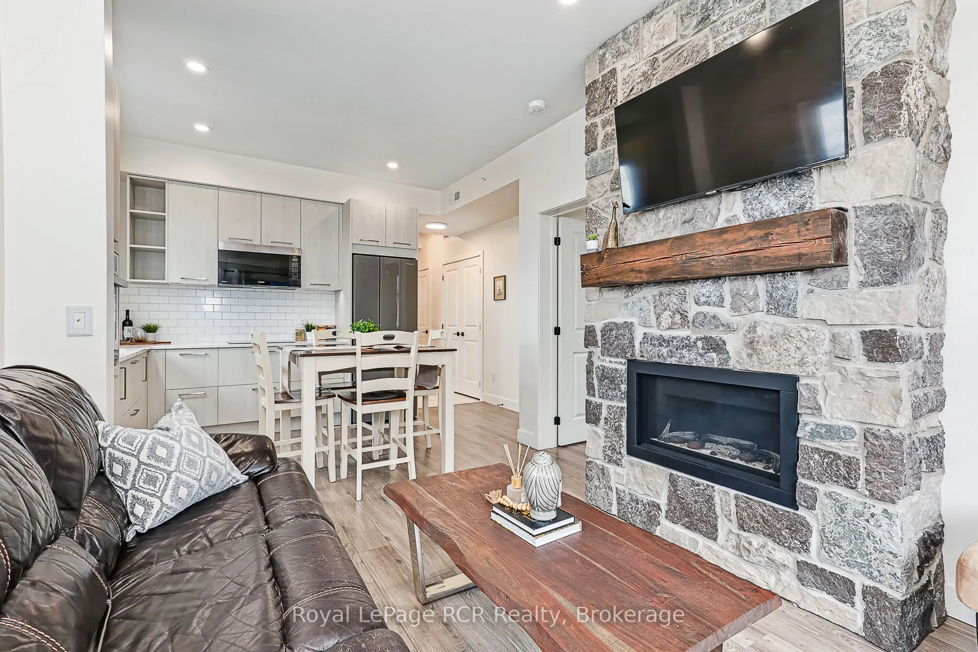 20 Beckwith Lane #401
