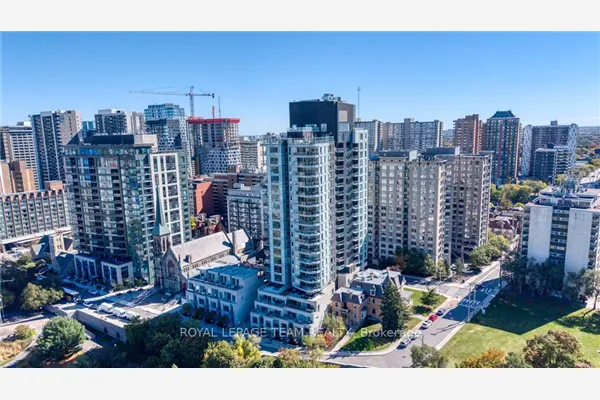 428 Sparks Street #1902