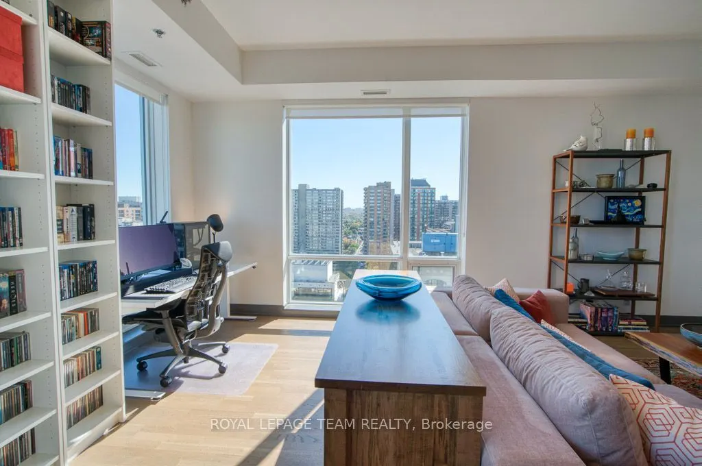 428 Sparks Street #1902