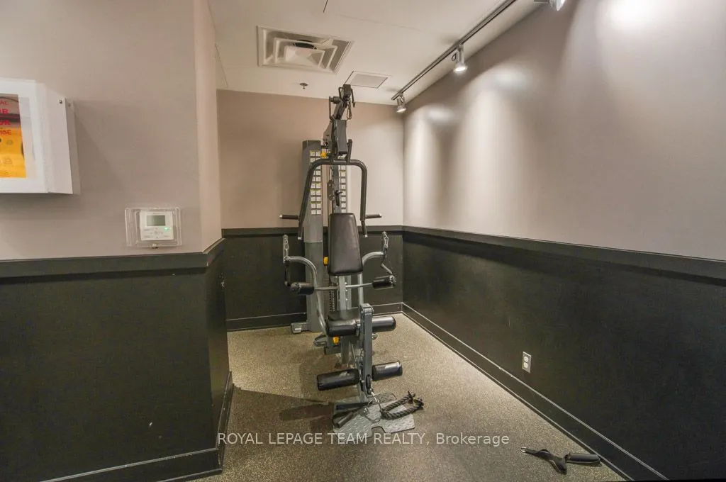 428 Sparks Street #1902