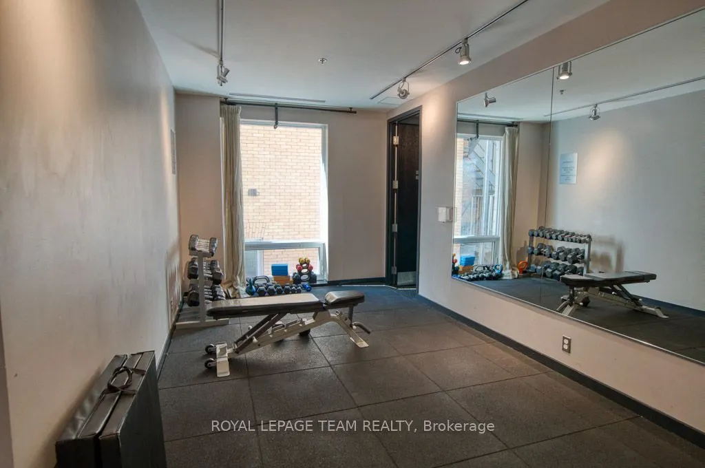 428 Sparks Street #1902