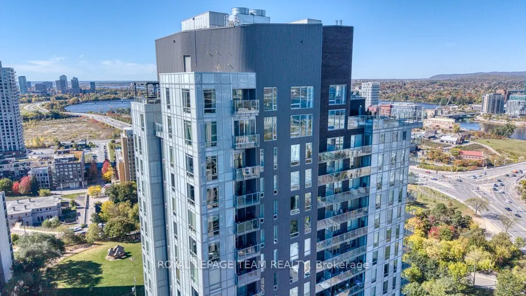 428 Sparks Street #1902
