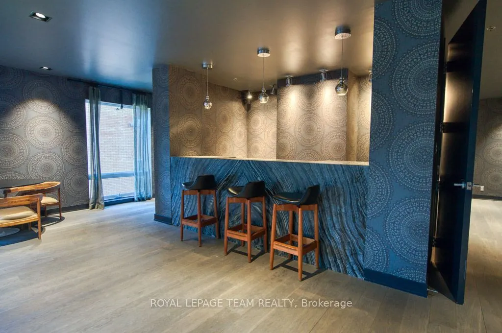 428 Sparks Street #1902
