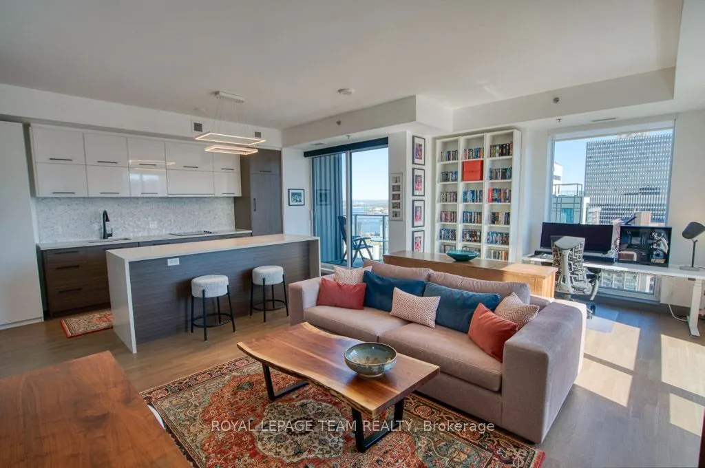 428 Sparks Street #1902